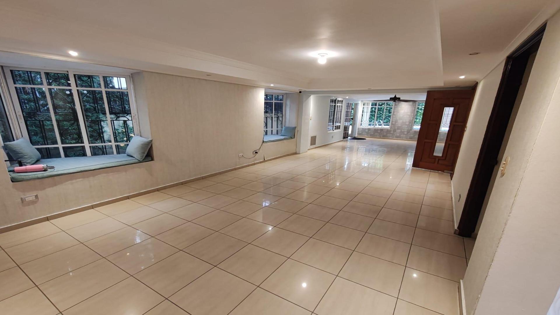 casas - Casa en alquiler en Urbanización Fernandez 8