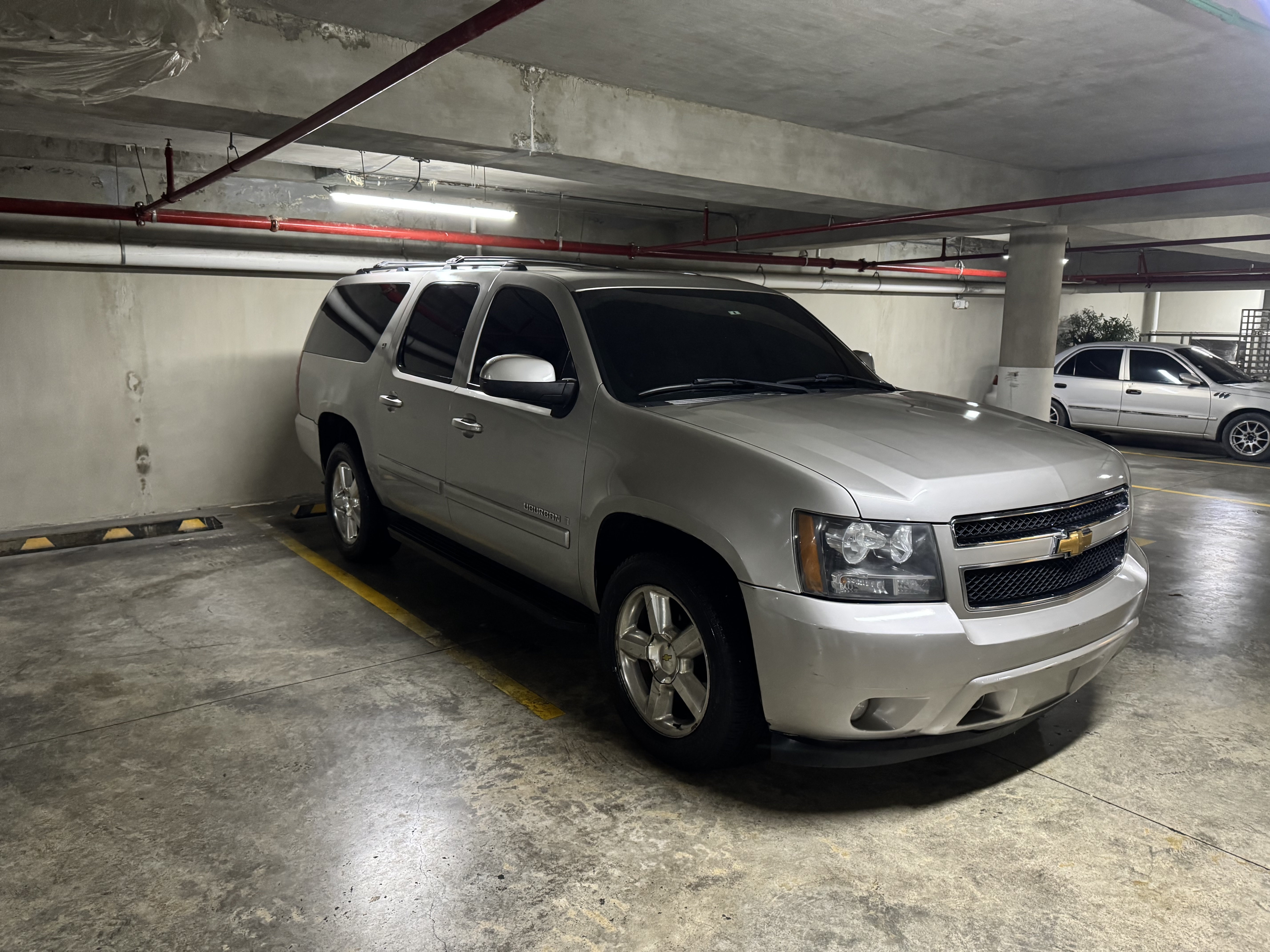jeepetas y camionetas - Chevrolet Suburban LT 4x4 2007 1