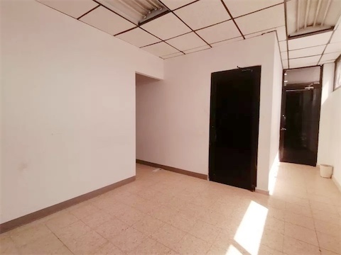 oficinas y locales comerciales - Local amplio en naco  2
