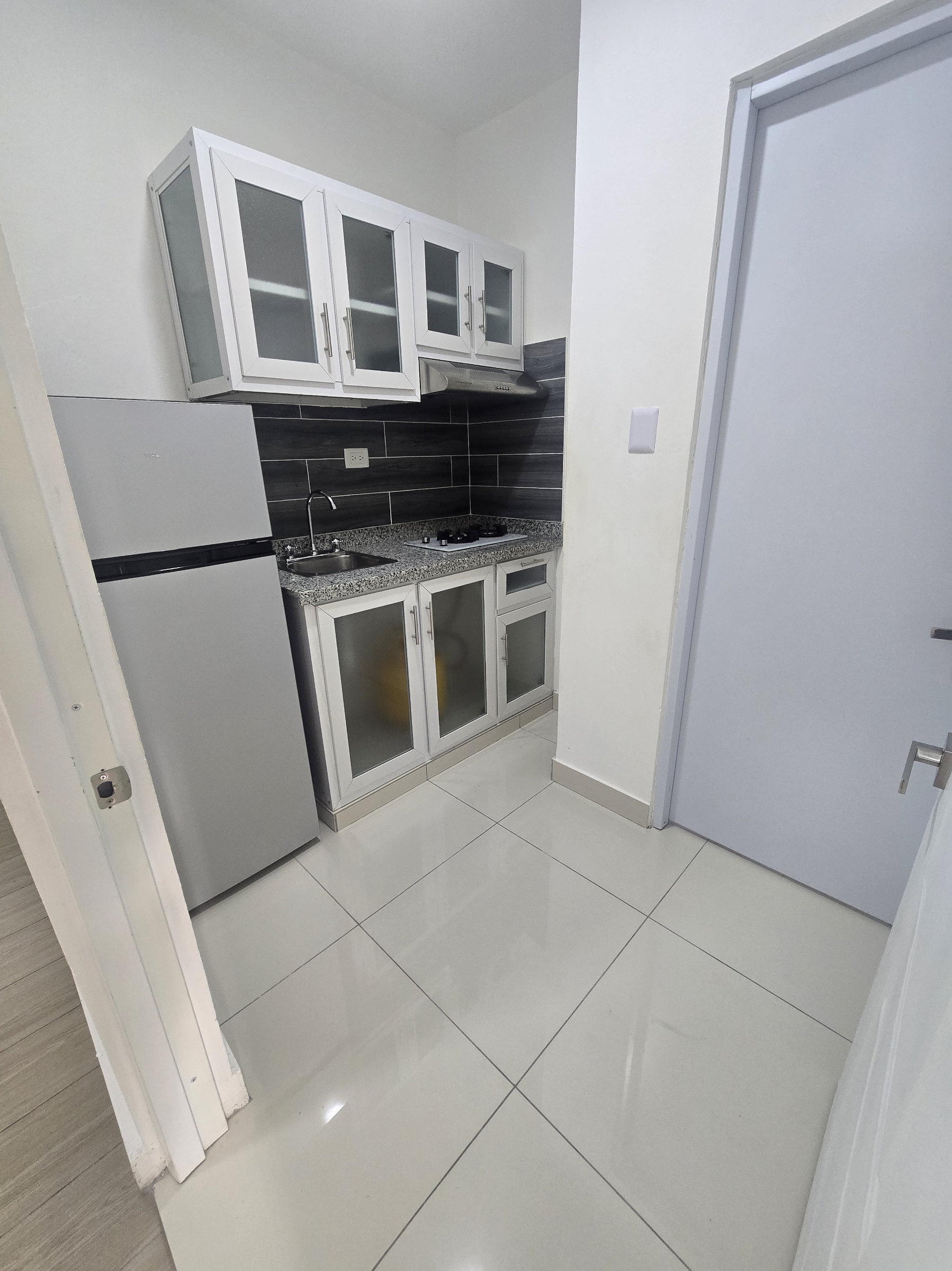 apartamentos - Alquiler Apartaestudio en Gazcue $18,500 Amueblado y Serv Incluidos