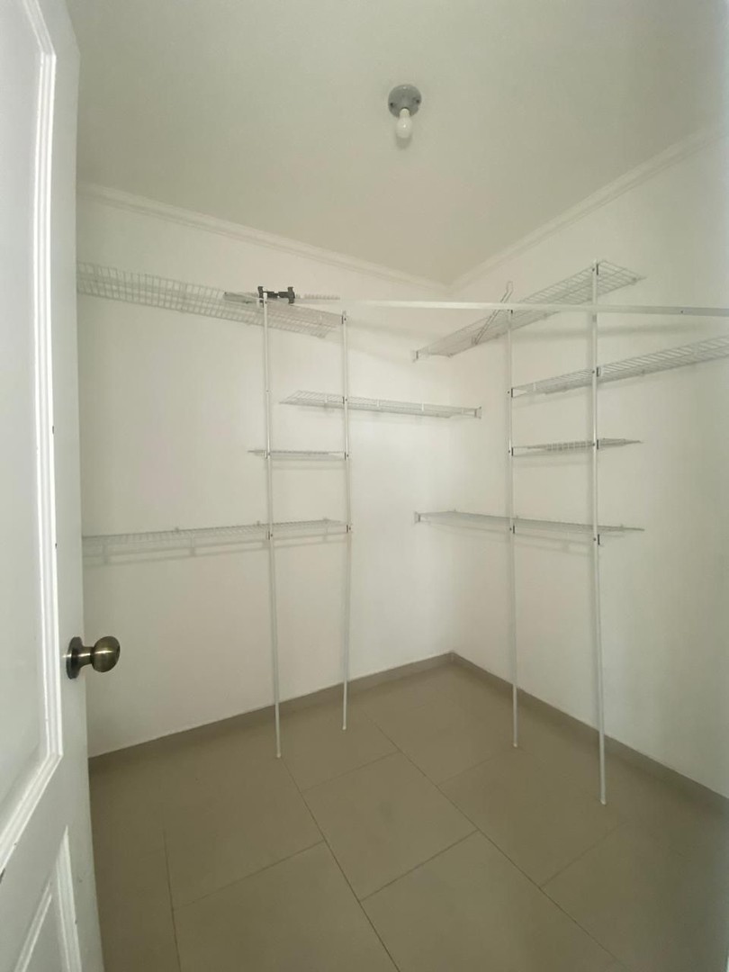 apartamentos - Los Prados venta 4 habitaciones 3.5 baños 2 parqueos techados 3