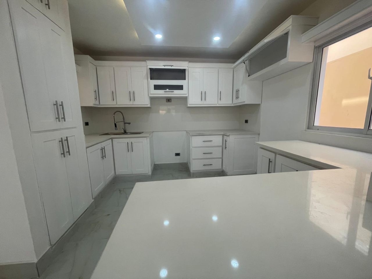 casas - venta de casa en la autopista de san isidro brisa oriental Santo Domingo este  5