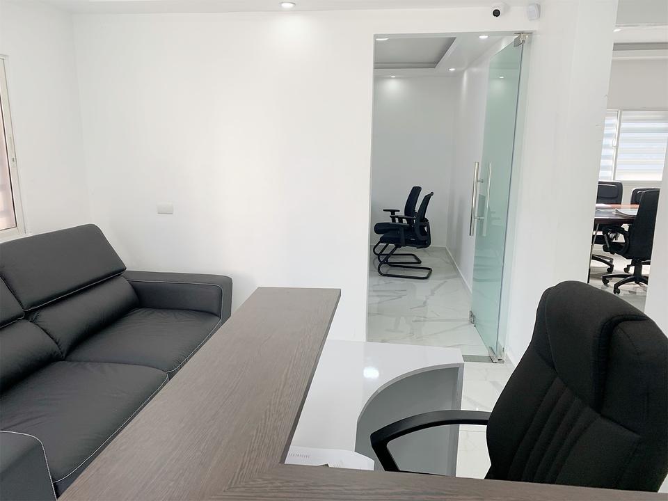 oficinas y locales comerciales - Local céntrico en el millon 3