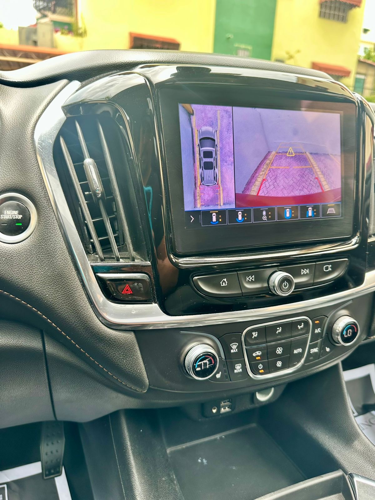 jeepetas y camionetas - Chevrolet Traverse LT 2021 5