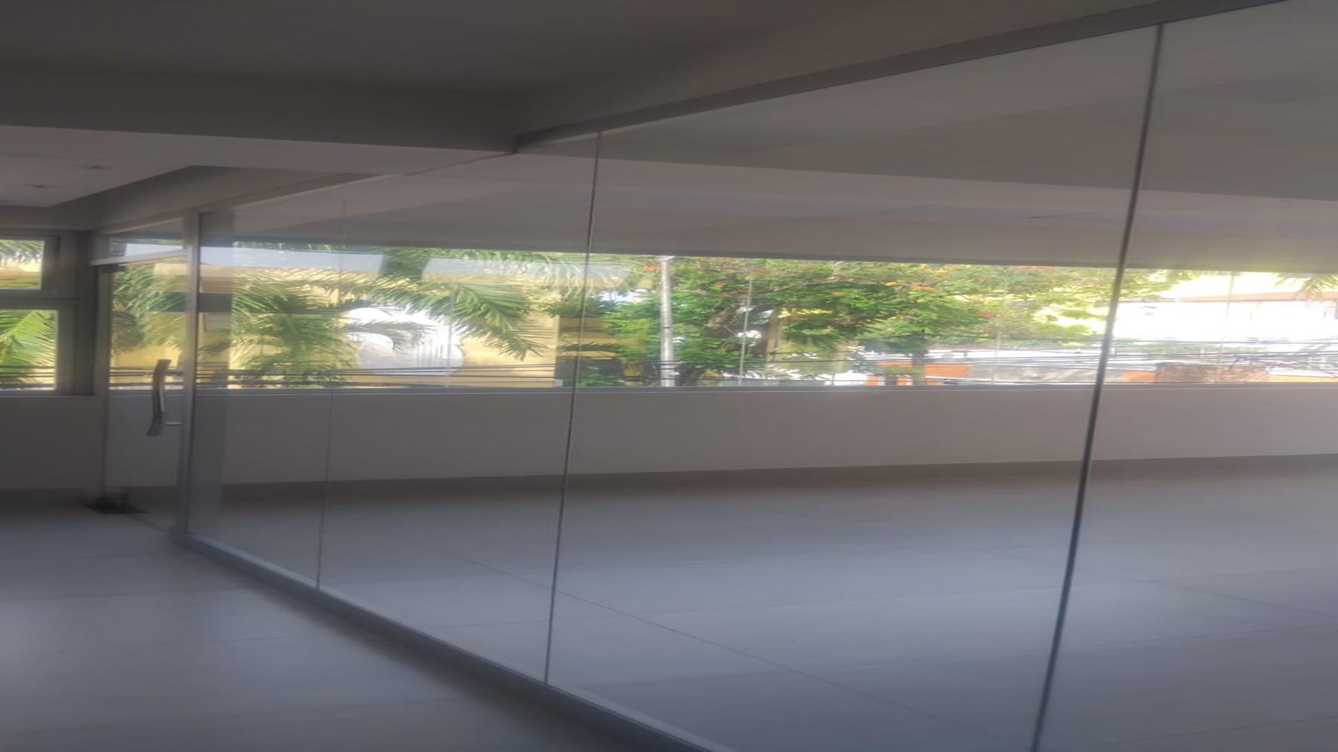 oficinas y locales comerciales - Local Comercial en CENTRO DE LA CIUDAD 3