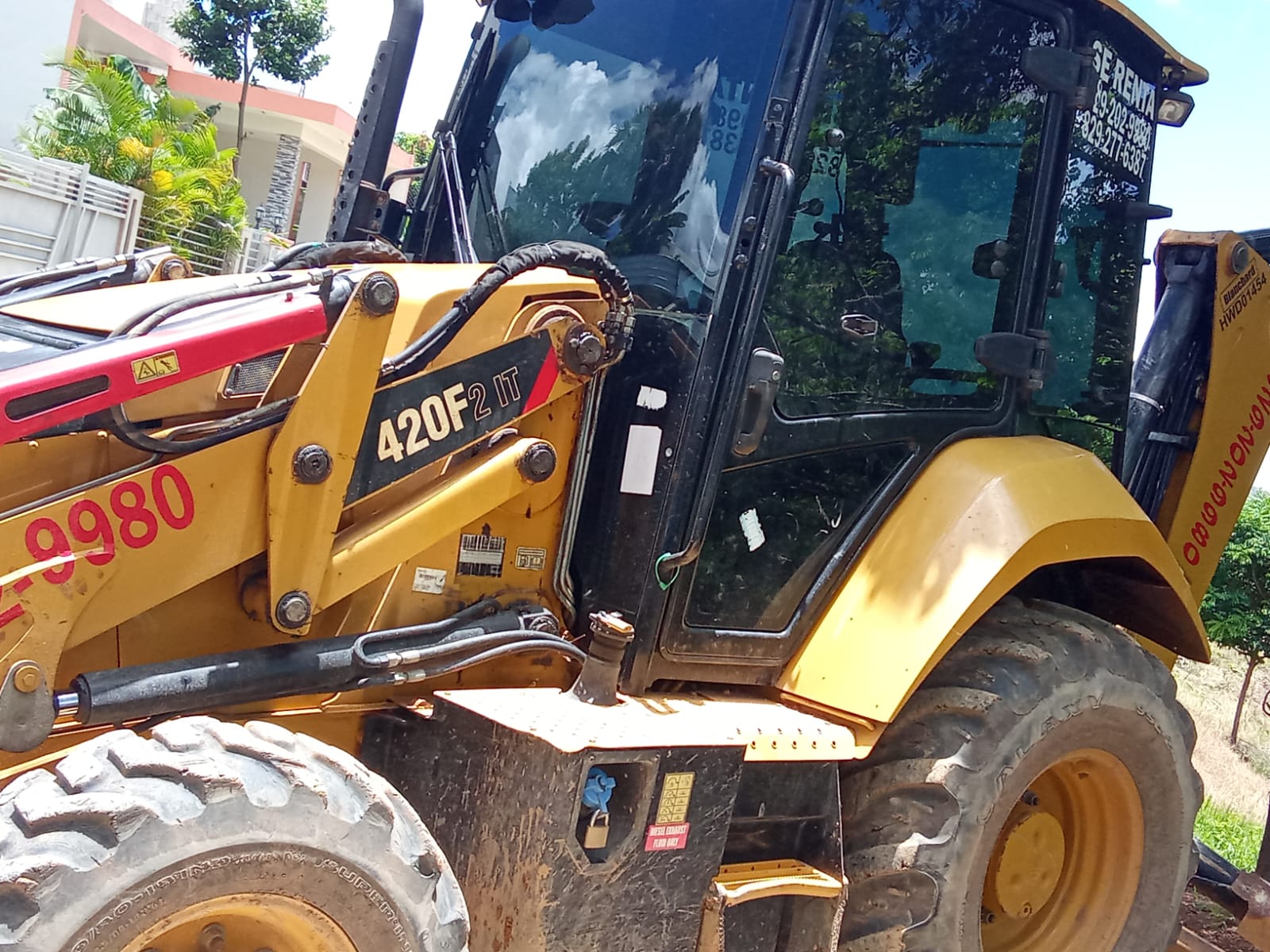 camiones y vehiculos pesados - retroexcavadora caterpillar 420f2 it 2019 2