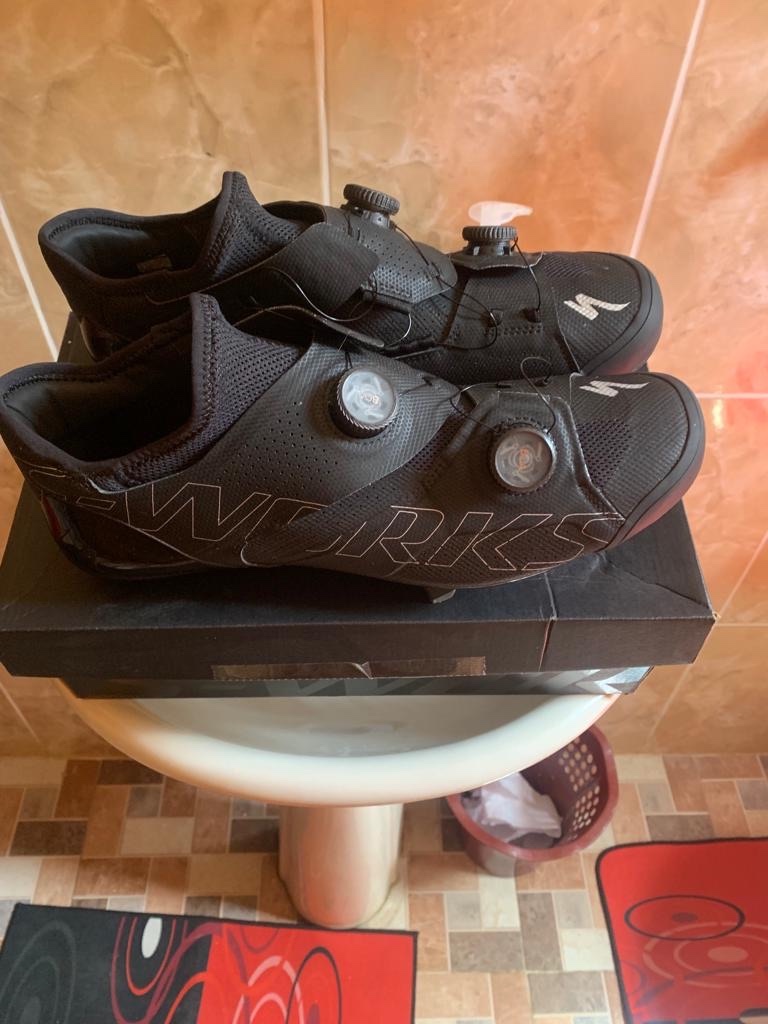 bicicletas y accesorios - A LA VENTA ZAPATILLAS PROFESIONALES DE CICLISMO S WORK ARES NEGRAS NUEVAS . 2