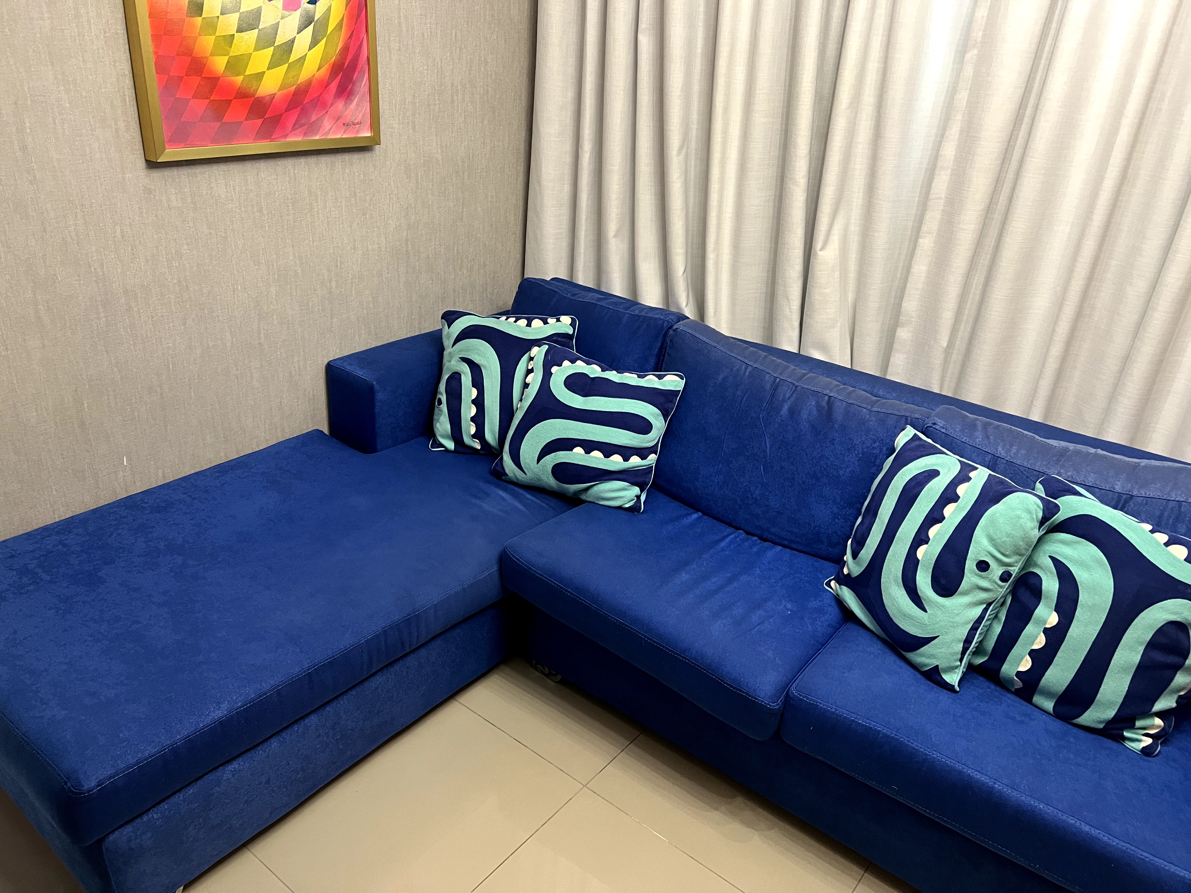 muebles y colchones - Butacas individuales y muebles en excelente estado