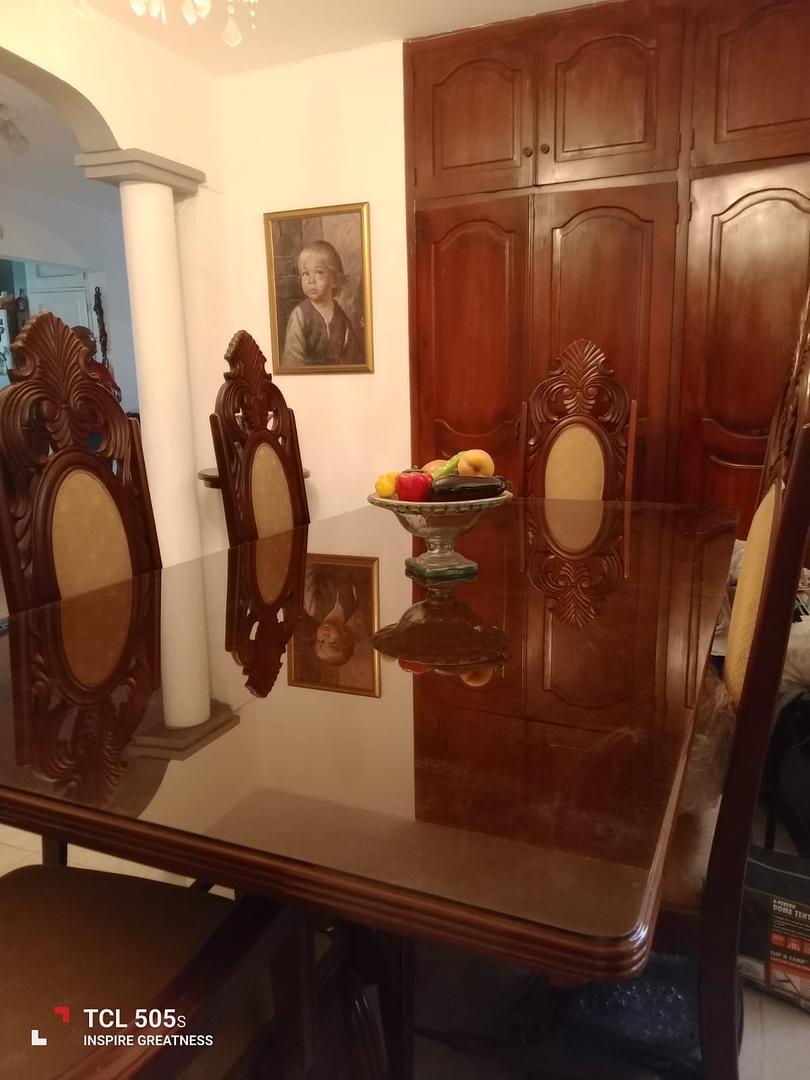 muebles y colchones - comedor de Caoba de 6 sillas 1