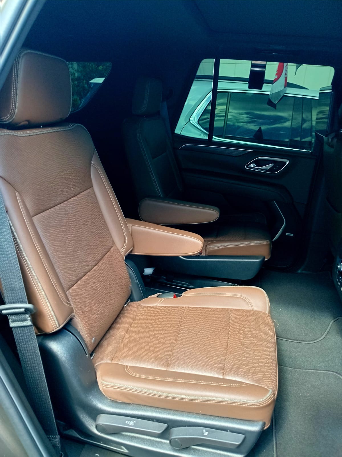 jeepetas y camionetas - Chevrolet Tahoe Highcountry 2021 5