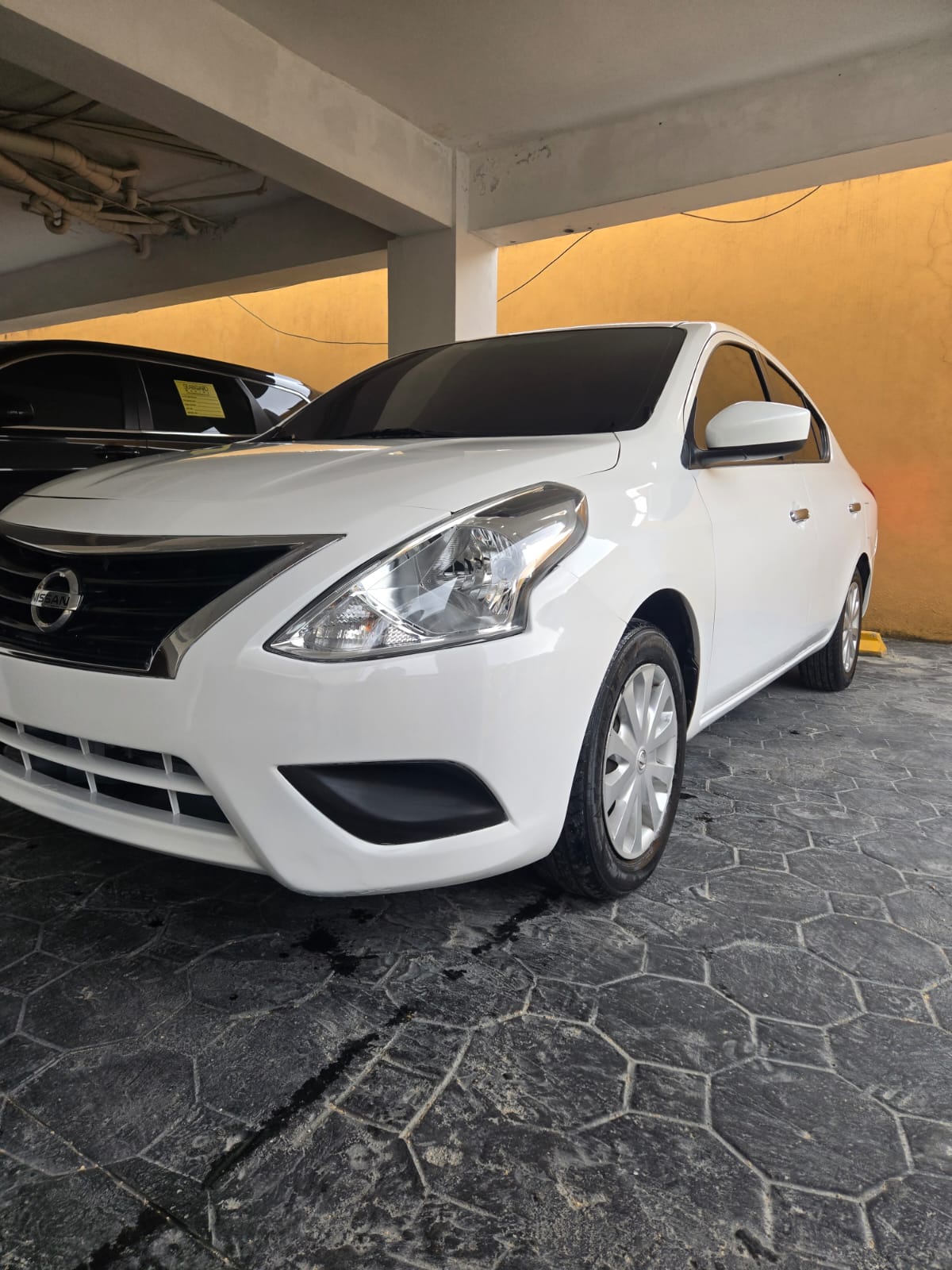 carros - Nissan Versa 2017 65mil KM - $500mil neg