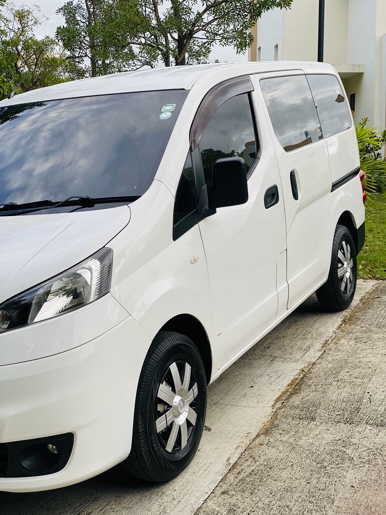 carros - ¡EN VENTA! Nissan NV200 – Año 2015Vehículo económico, versátil y en buen estado 1