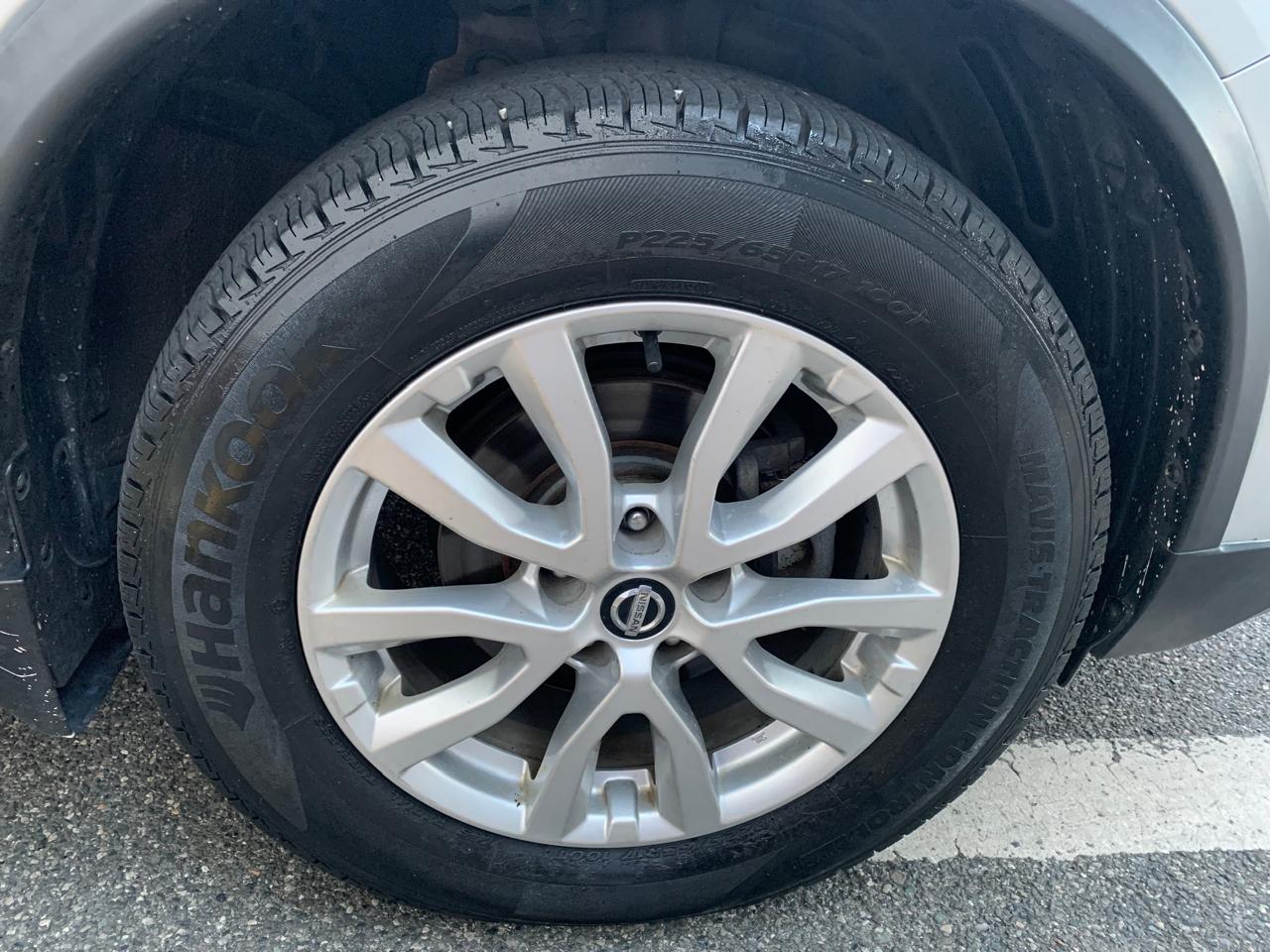jeepetas y camionetas - Nissan Rogue 2017 S/SV AWD Clean Carfax 5