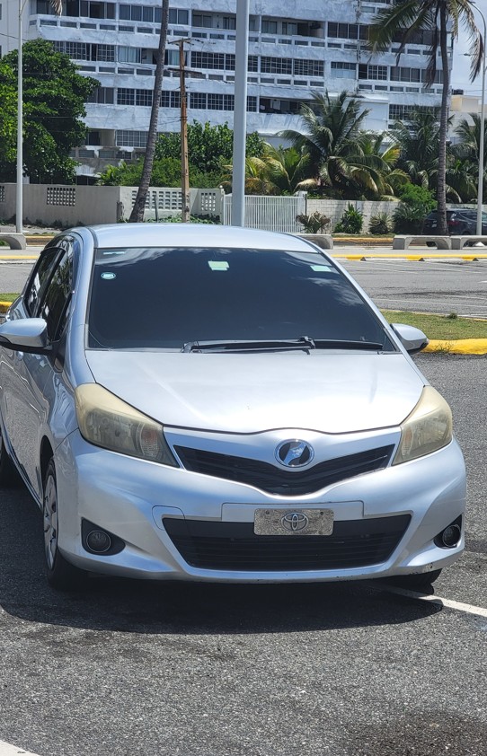 carros - Toyota Vitz 2011 en venta (Caja Nueva) 0