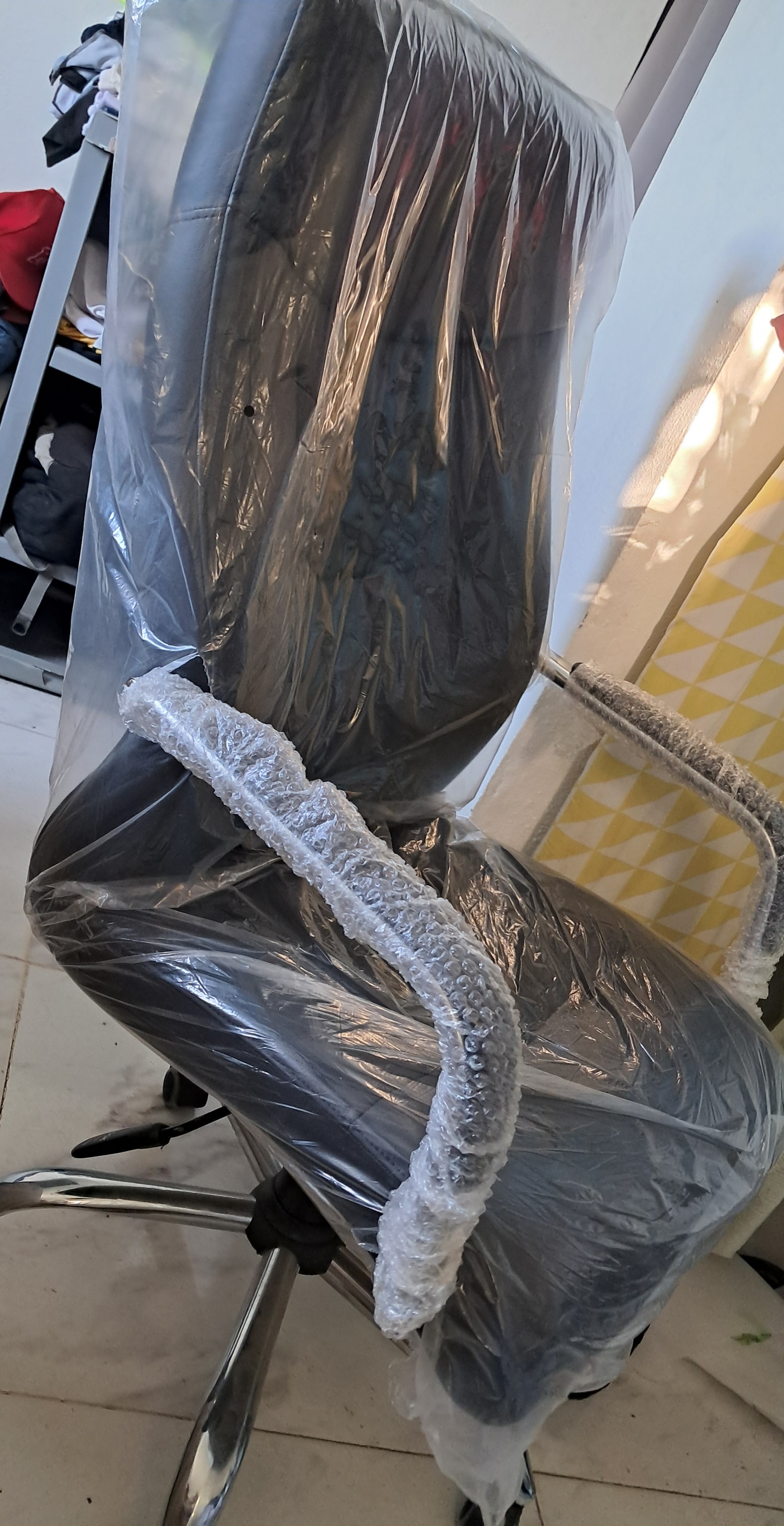 articulos de oficina - Escritorio con silla  nuevo ambos  x12500 2