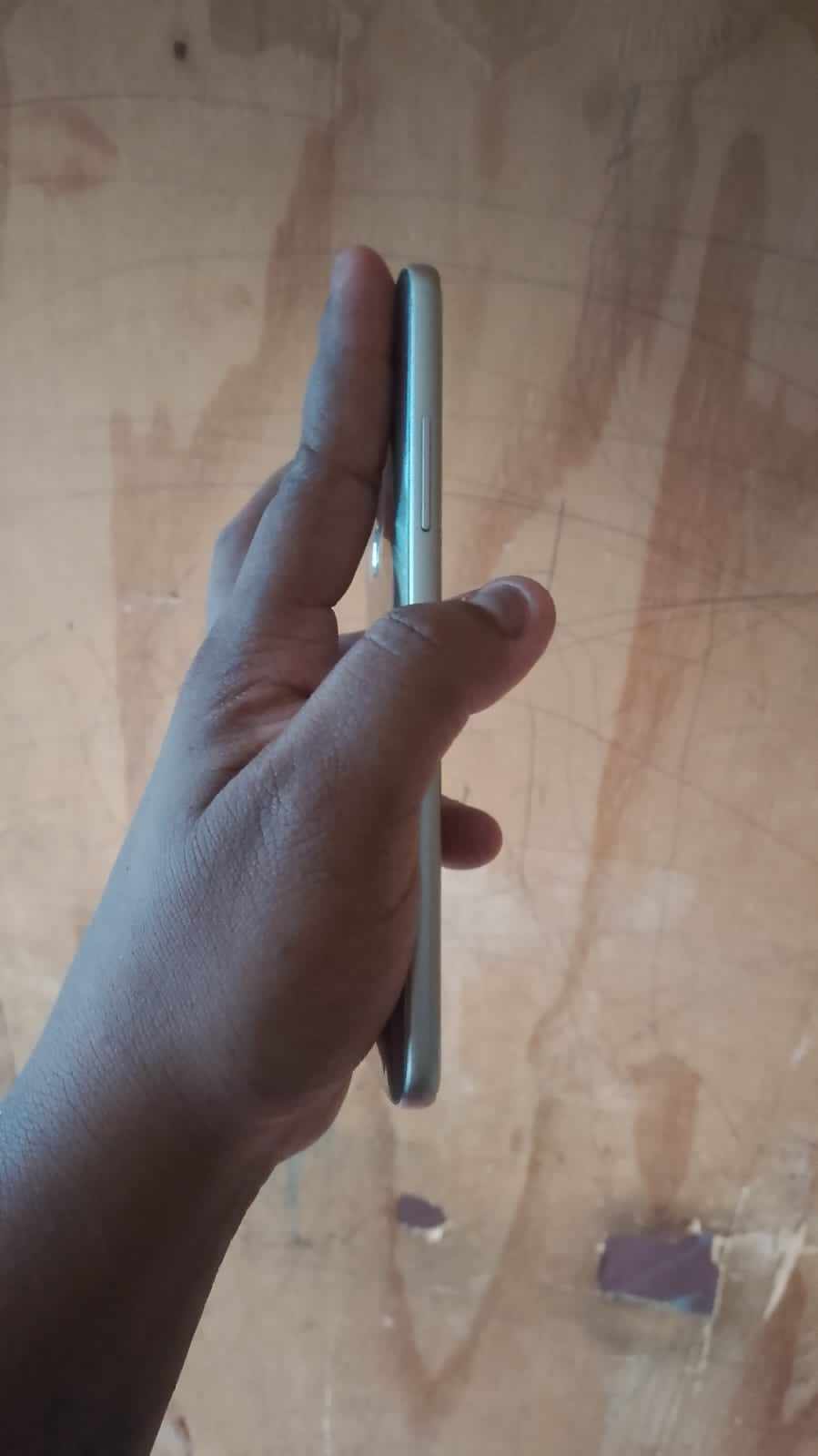 celulares y tabletas - celular alcatel 2000 1