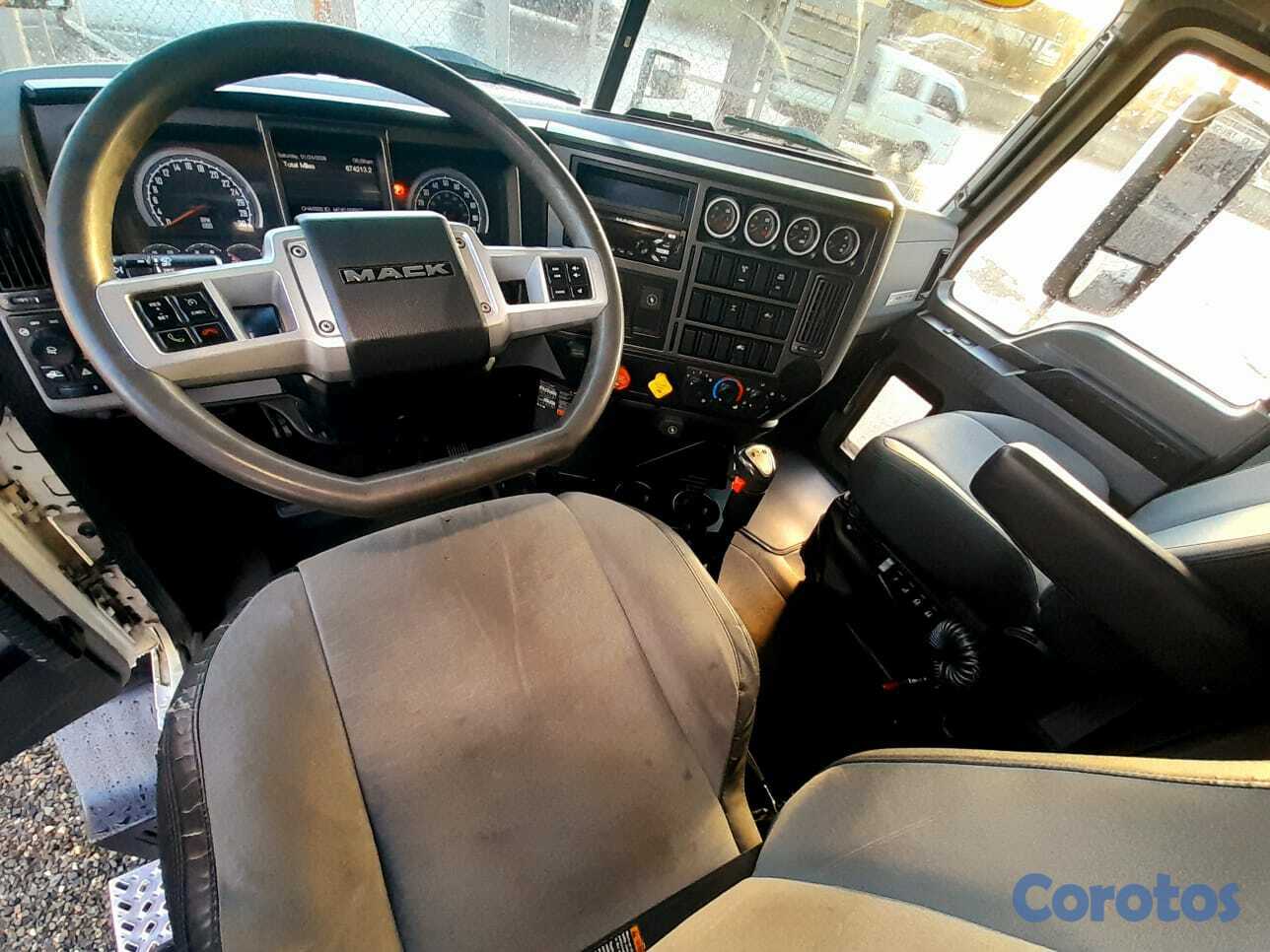 camiones y vehiculos pesados - Mack Anthem año 2019 5
