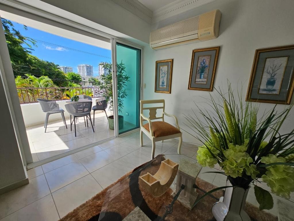 apartamentos - Alquiler de Apartamento amueblado en La esperilla 0