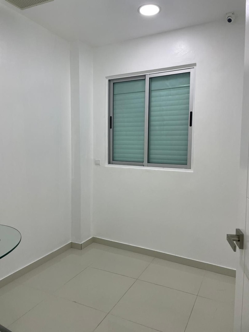 oficinas y locales comerciales - Evaristo Morales oficina de 43m2 ascensor 1 parqueo 5