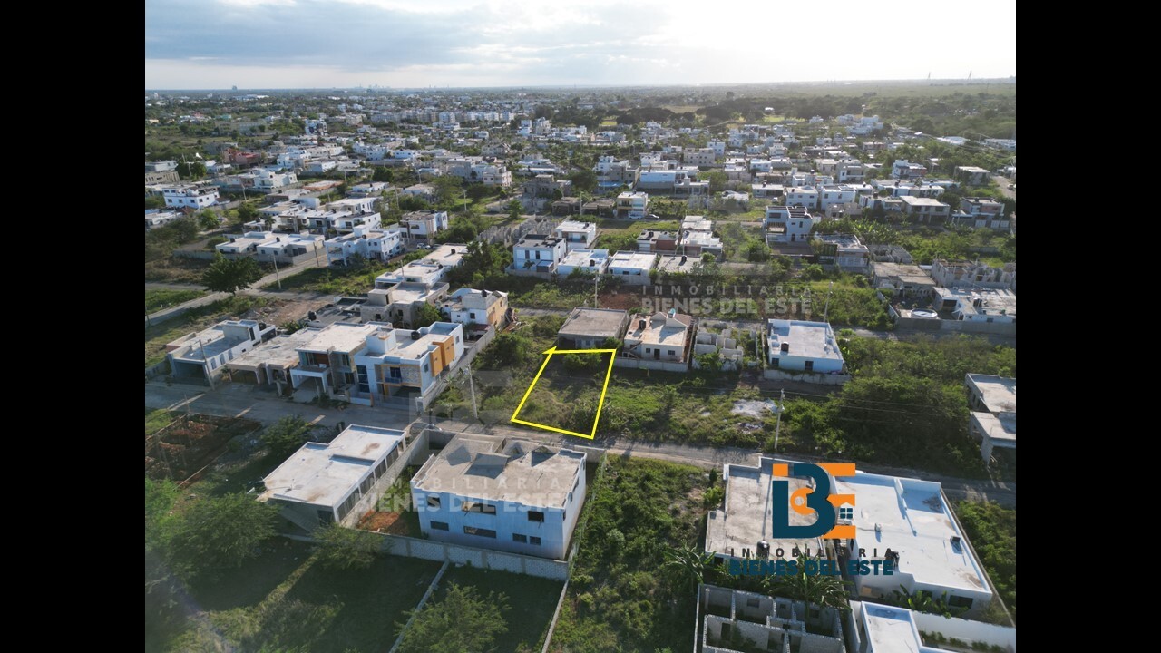 solares y terrenos - De OPORTUNIDAD- Solar con 250 Metros en Residencial Naime Etapa III 2