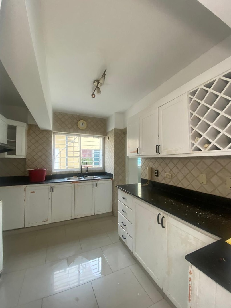 apartamentos - Los Prados venta 4 habitaciones 3.5 baños 2 parqueos techados 1