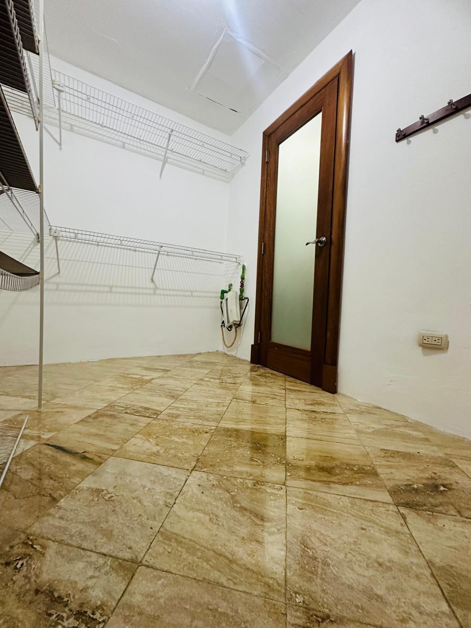 apartamentos - Se Renta Apart. de 3 Habitaciones en Naco 1