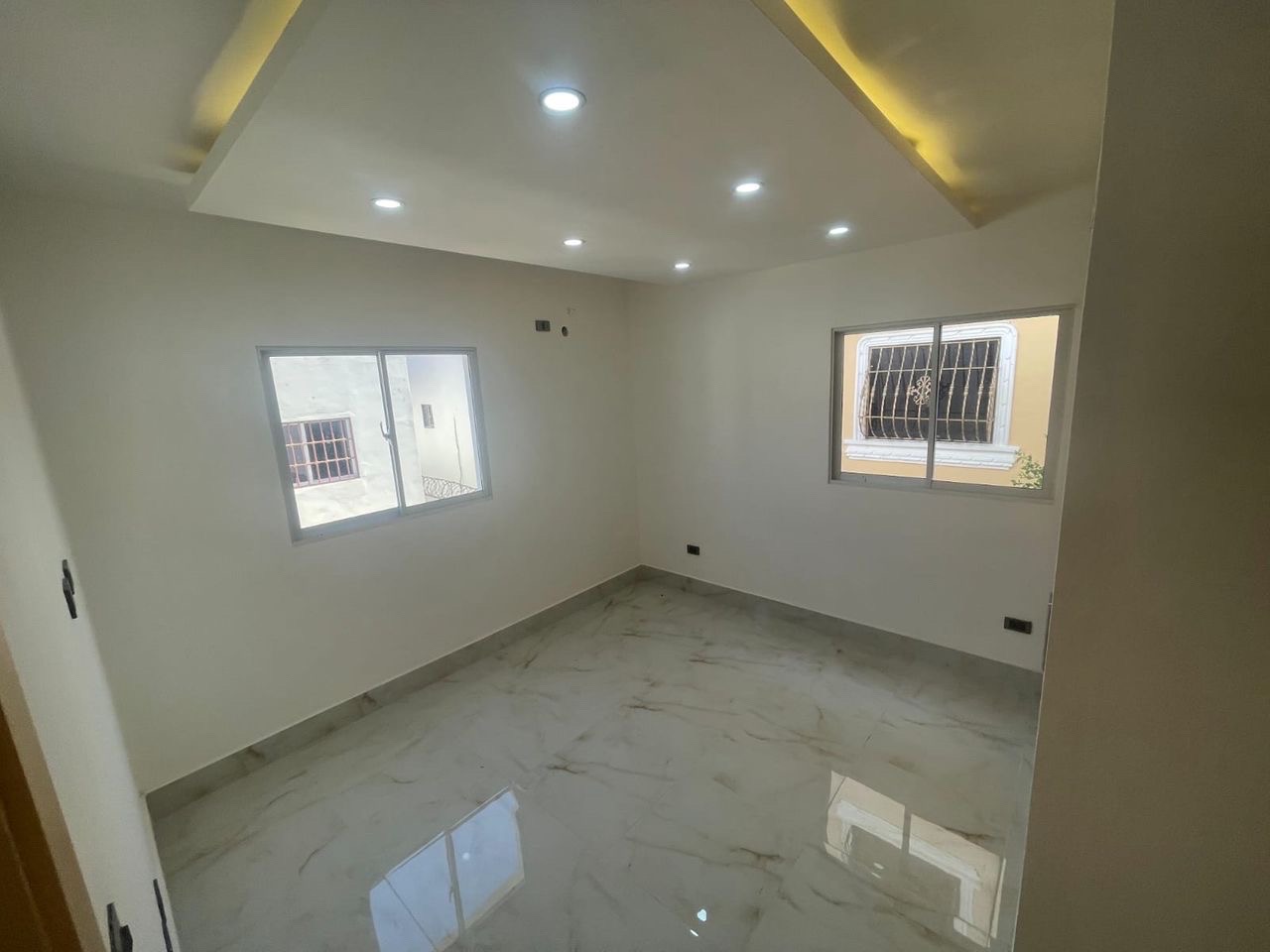 casas - venta de casa en la autopista de san isidro brisa oriental Santo Domingo este  3