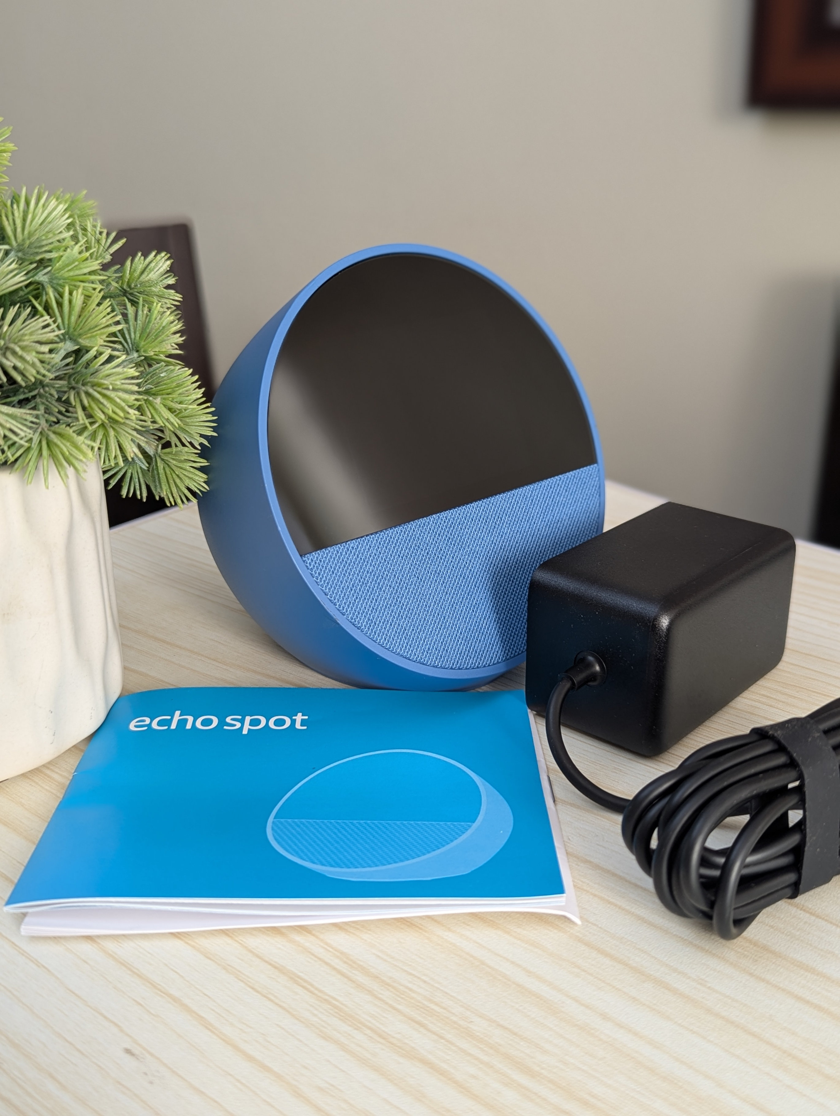 otros electronicos - 🌙✨ ¡Despierta con estilo e inteligencia! 🔊🕒 Alexa Echo Spot de última Gen. 4