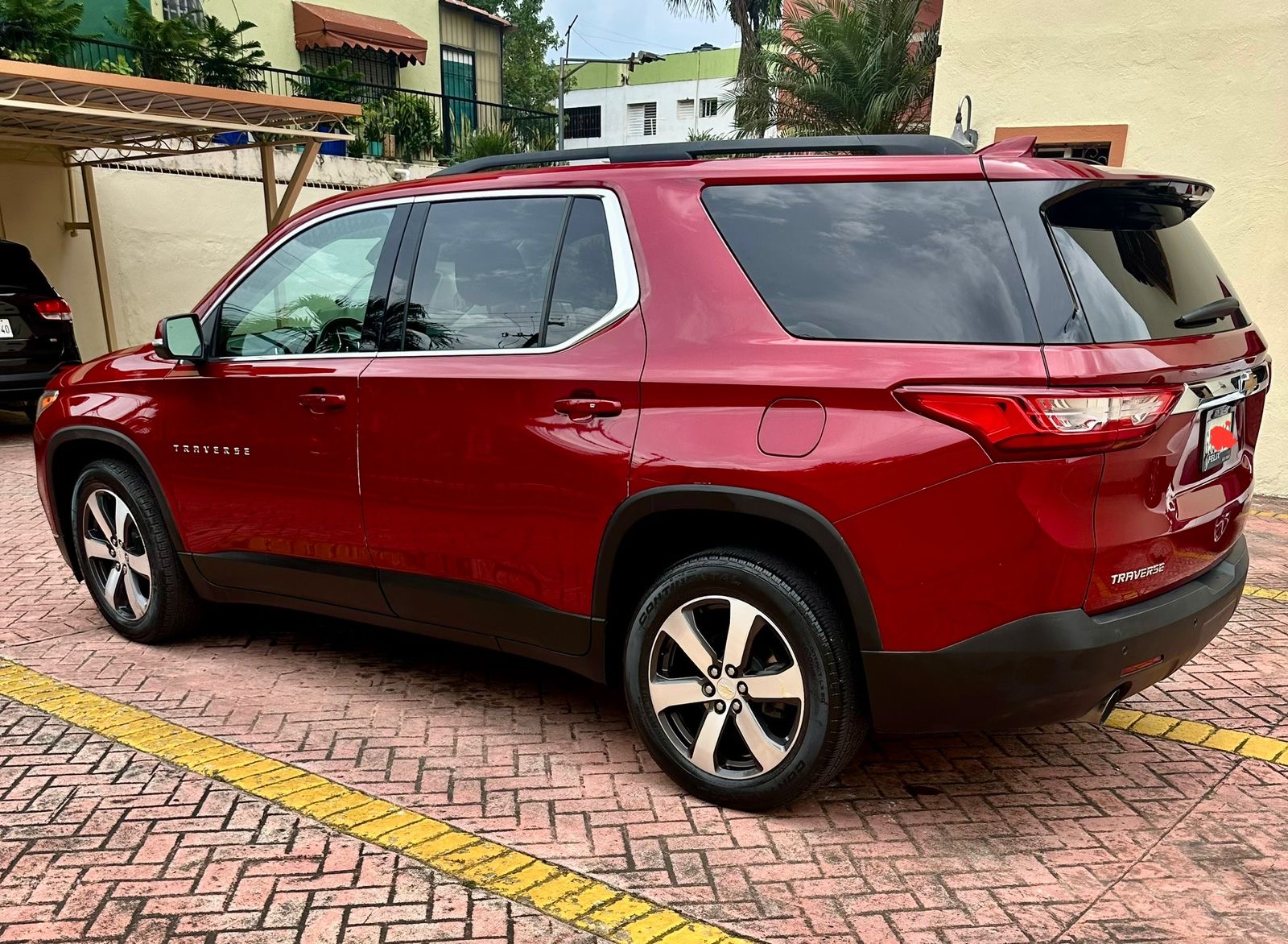 jeepetas y camionetas - Chevrolet Traverse LT 2021 3