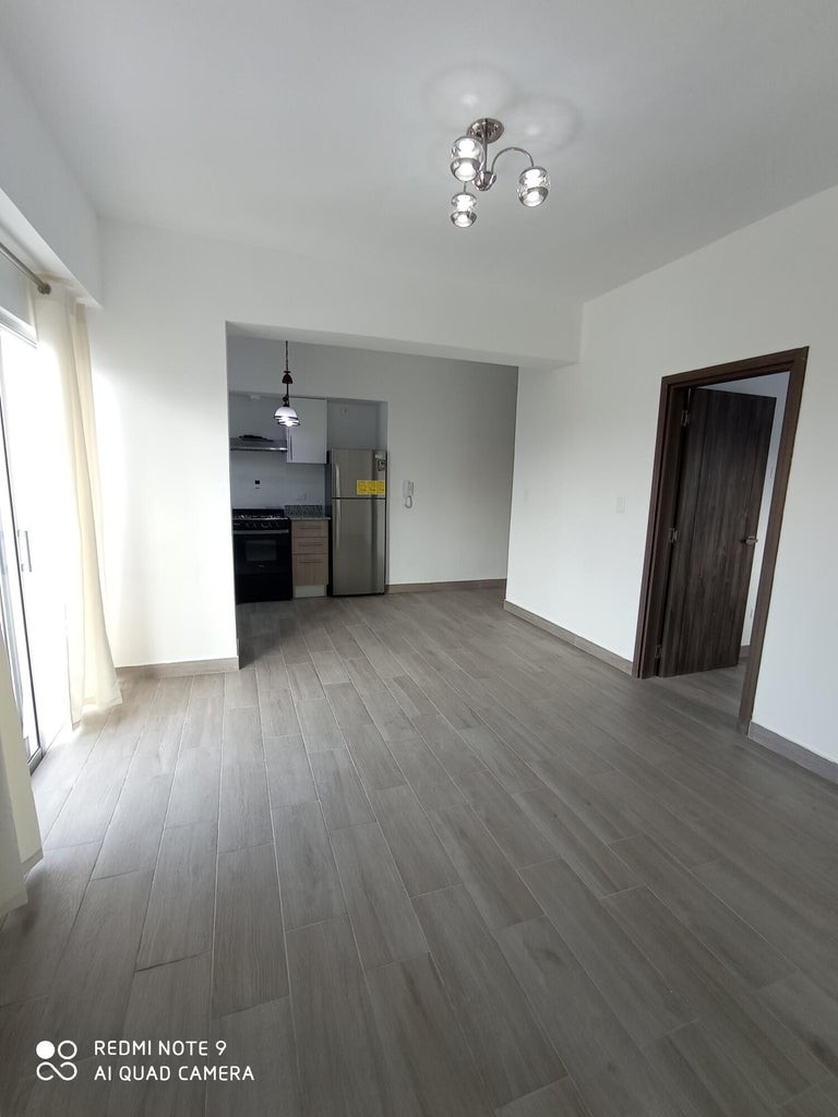 apartamentos - Apartamento con linea blanca en Evaristo Morales de Una Habitación. 8