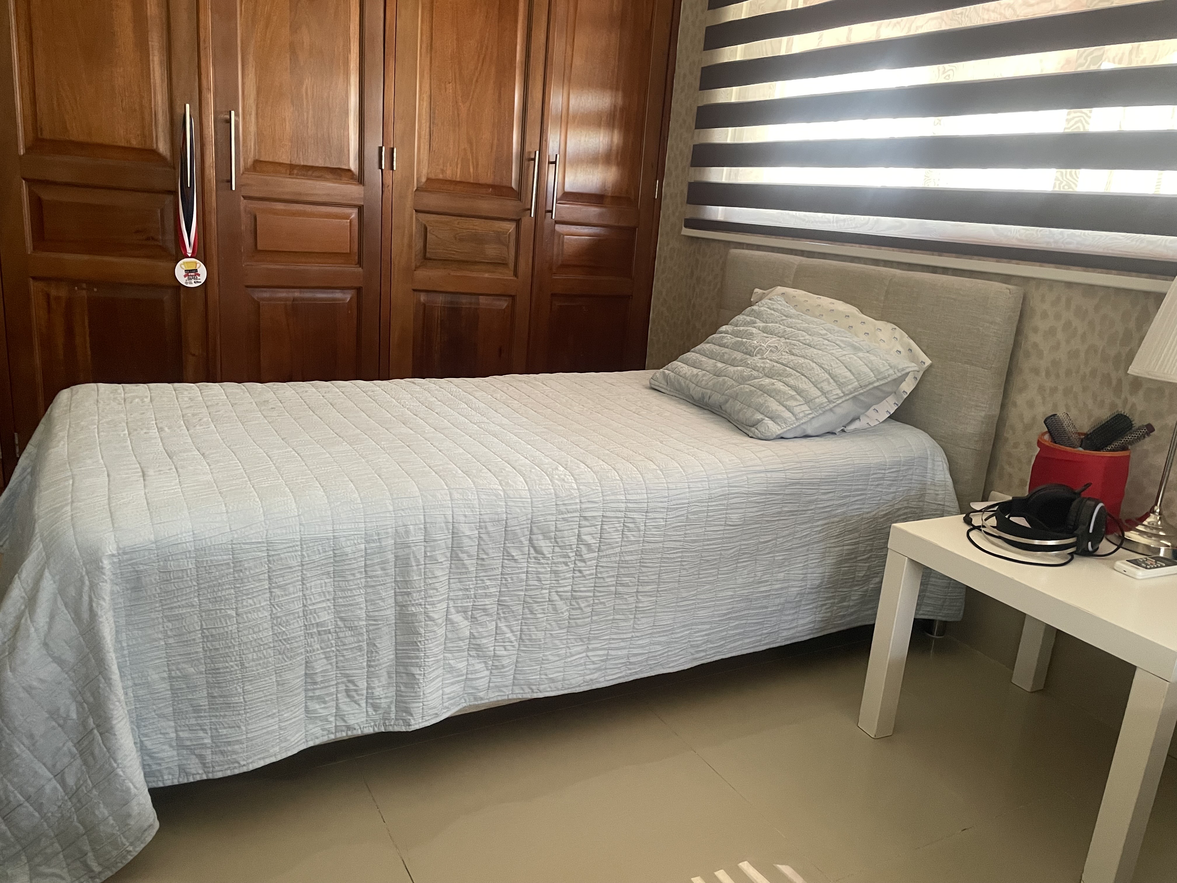 muebles - Cama tapizada Twin 0