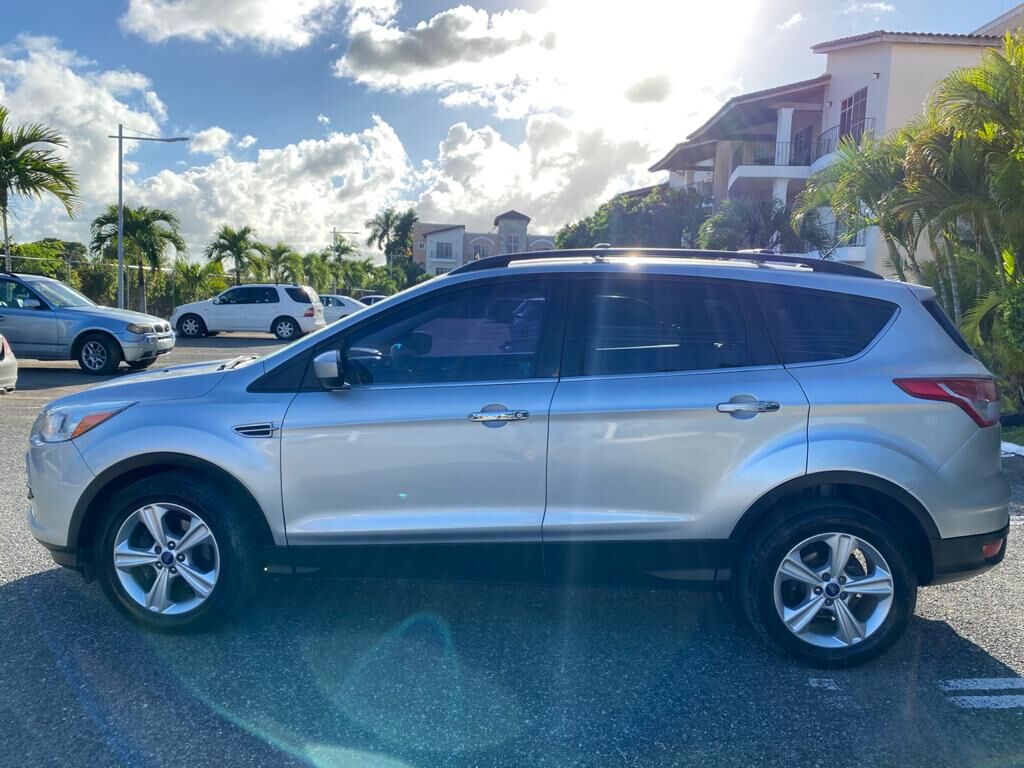 jeepetas y camionetas - FORD ESCAPE 2013 RD$485000 LIGERMENTE NEGOCIABLE 3