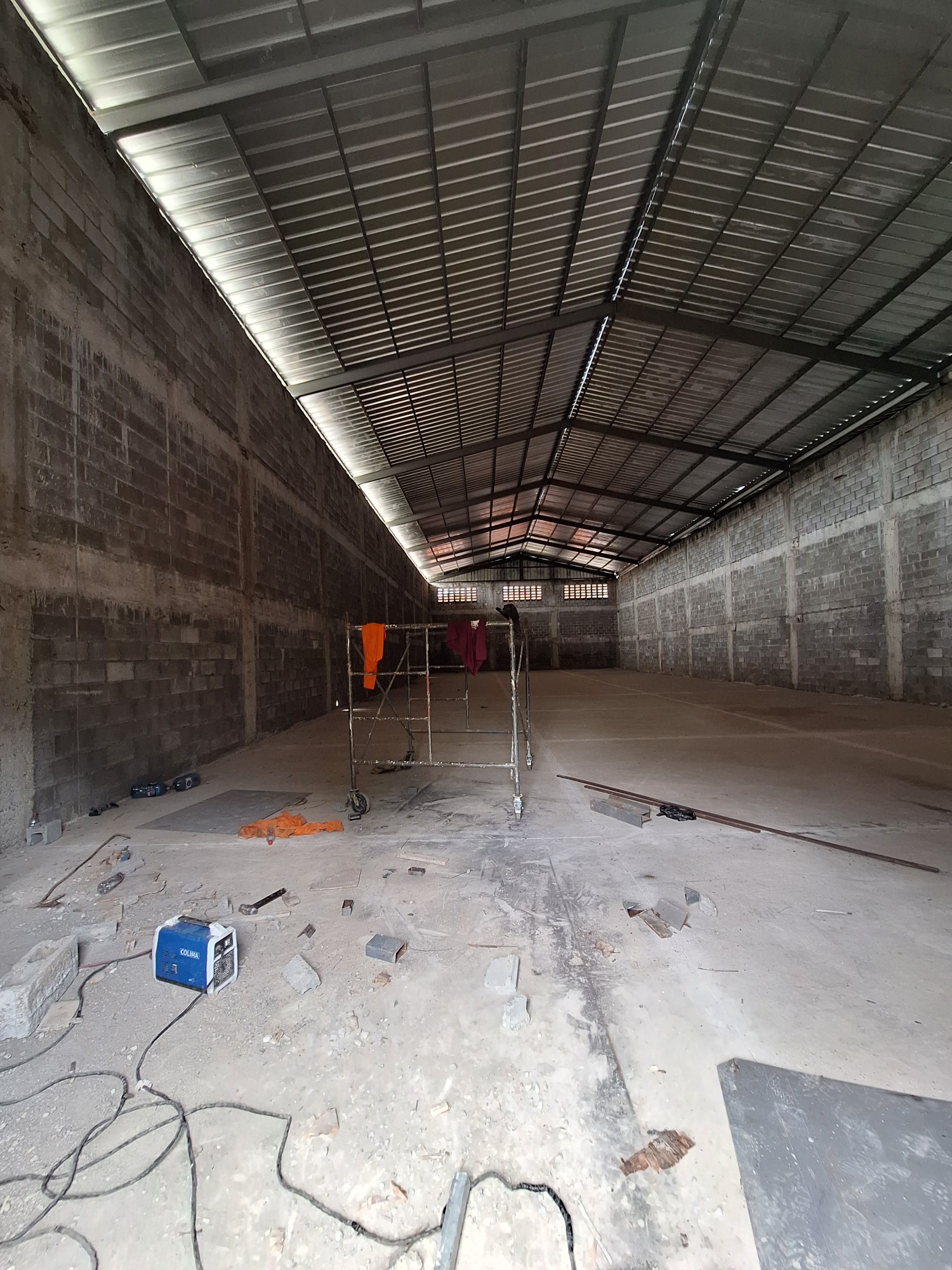 oficinas y locales comerciales - Rento Nave industrial  0
