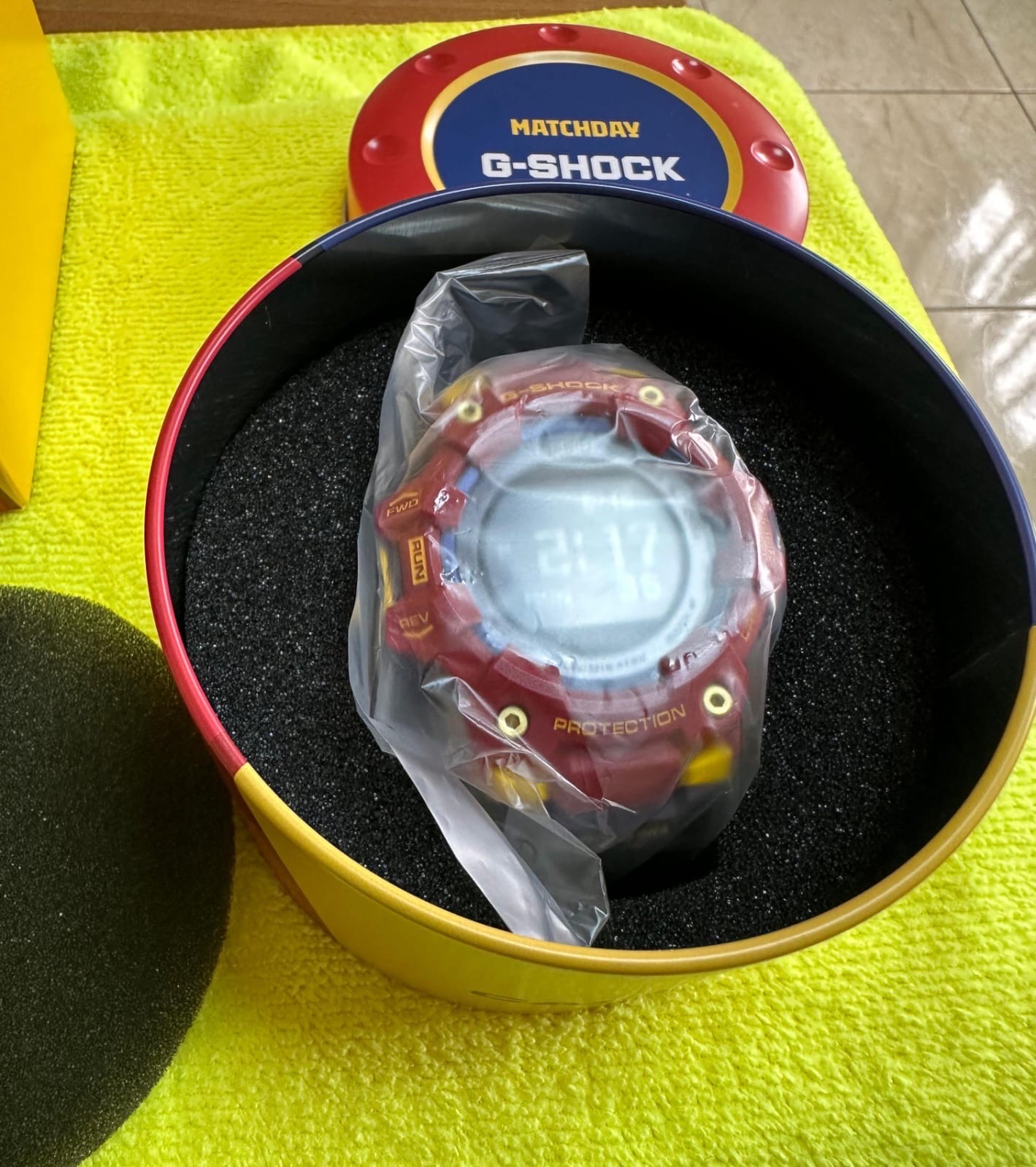 joyas, relojes y accesorios - Reloj G-Shock GBD100 FC Barcelona Rojo Edición Limitada - Nuevo
El GBD-100BAR .  0