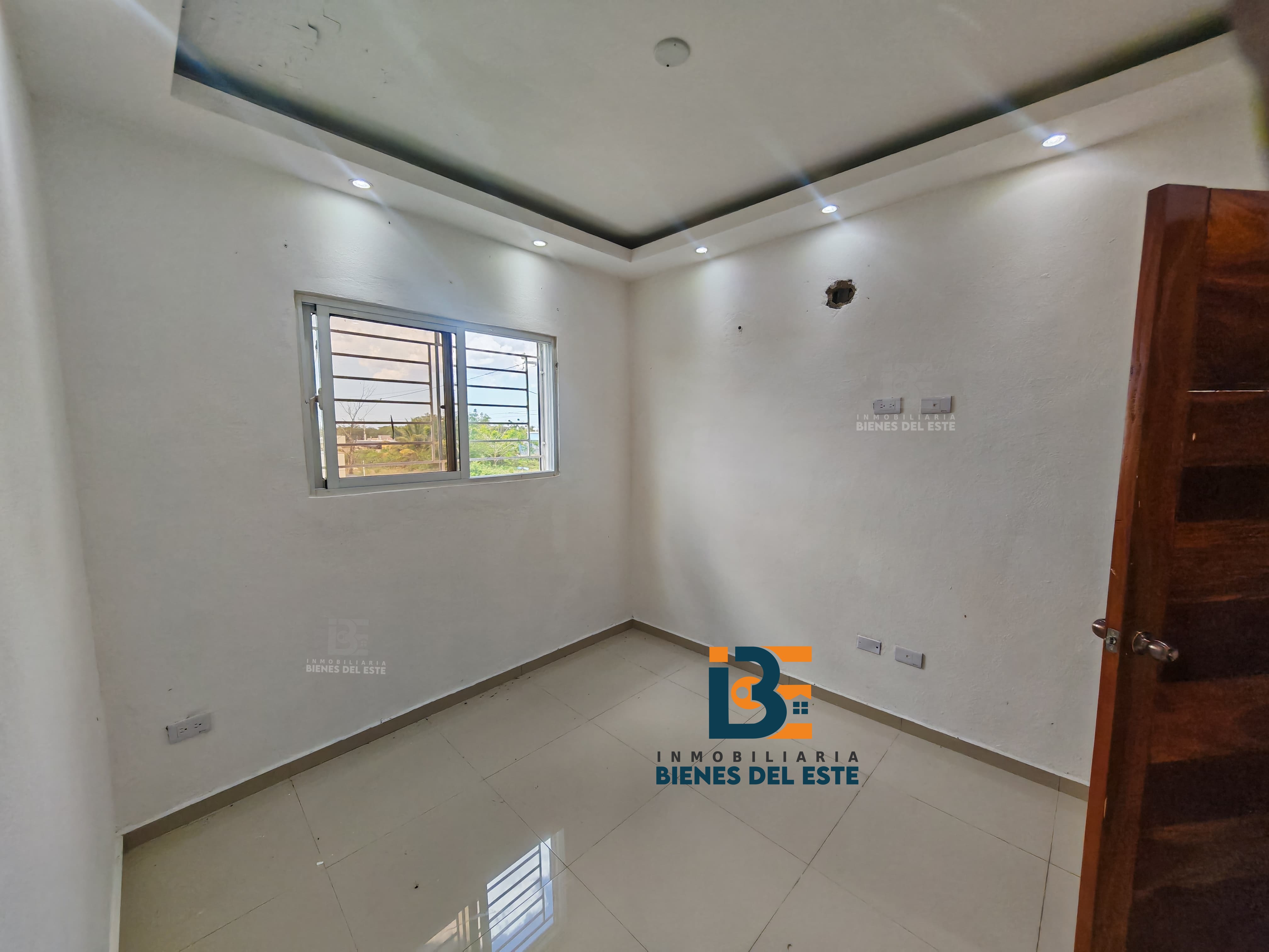 casas - Se Renta Hermosa Casa de Dos Niveles con piscina  5
