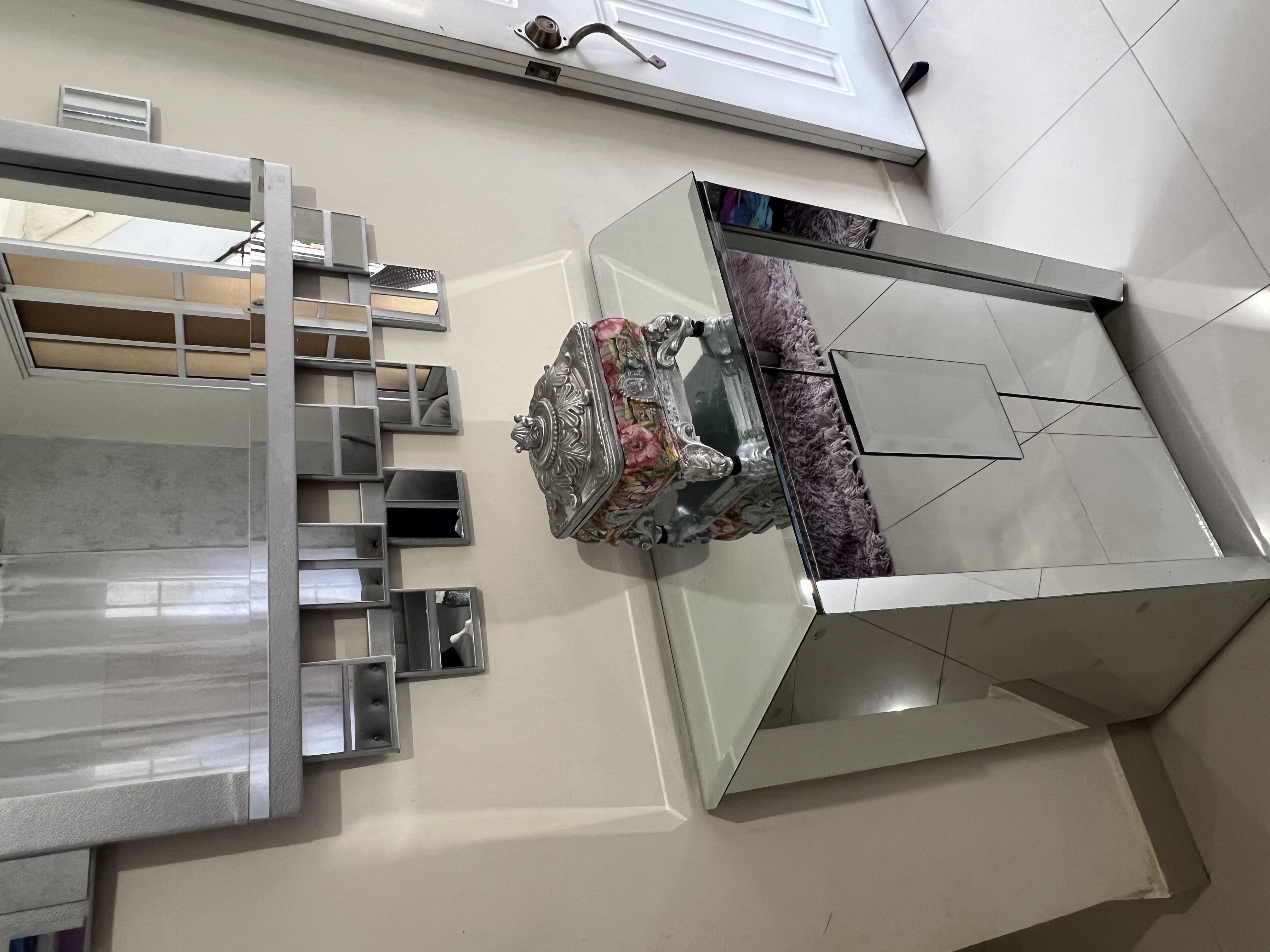 muebles y colchones - Mueble, Comedor y Repisa 1