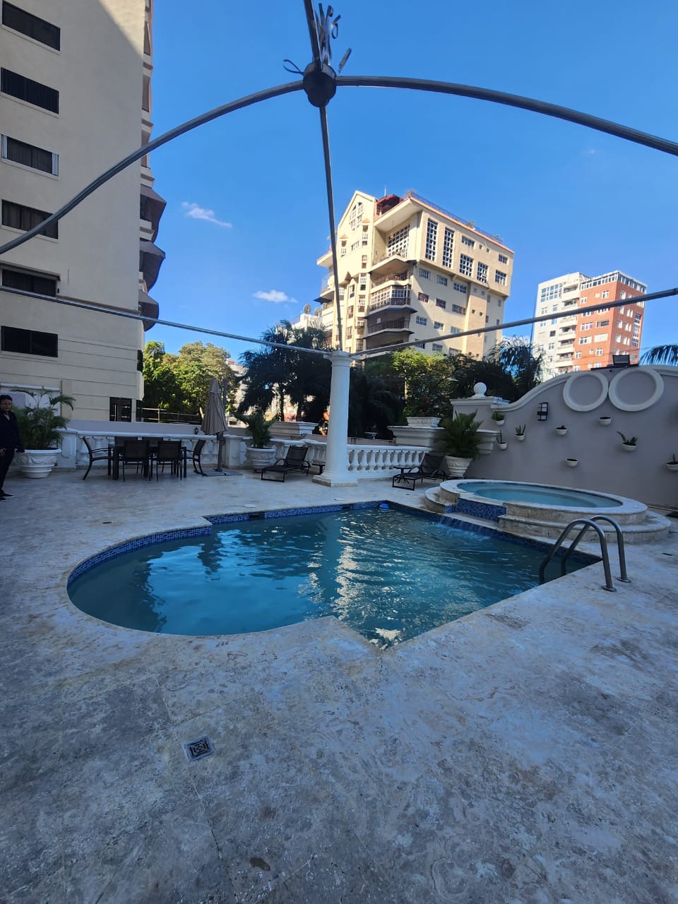 apartamentos - Vendo la Esperilla tres habitaciones con baño 3 pa 5