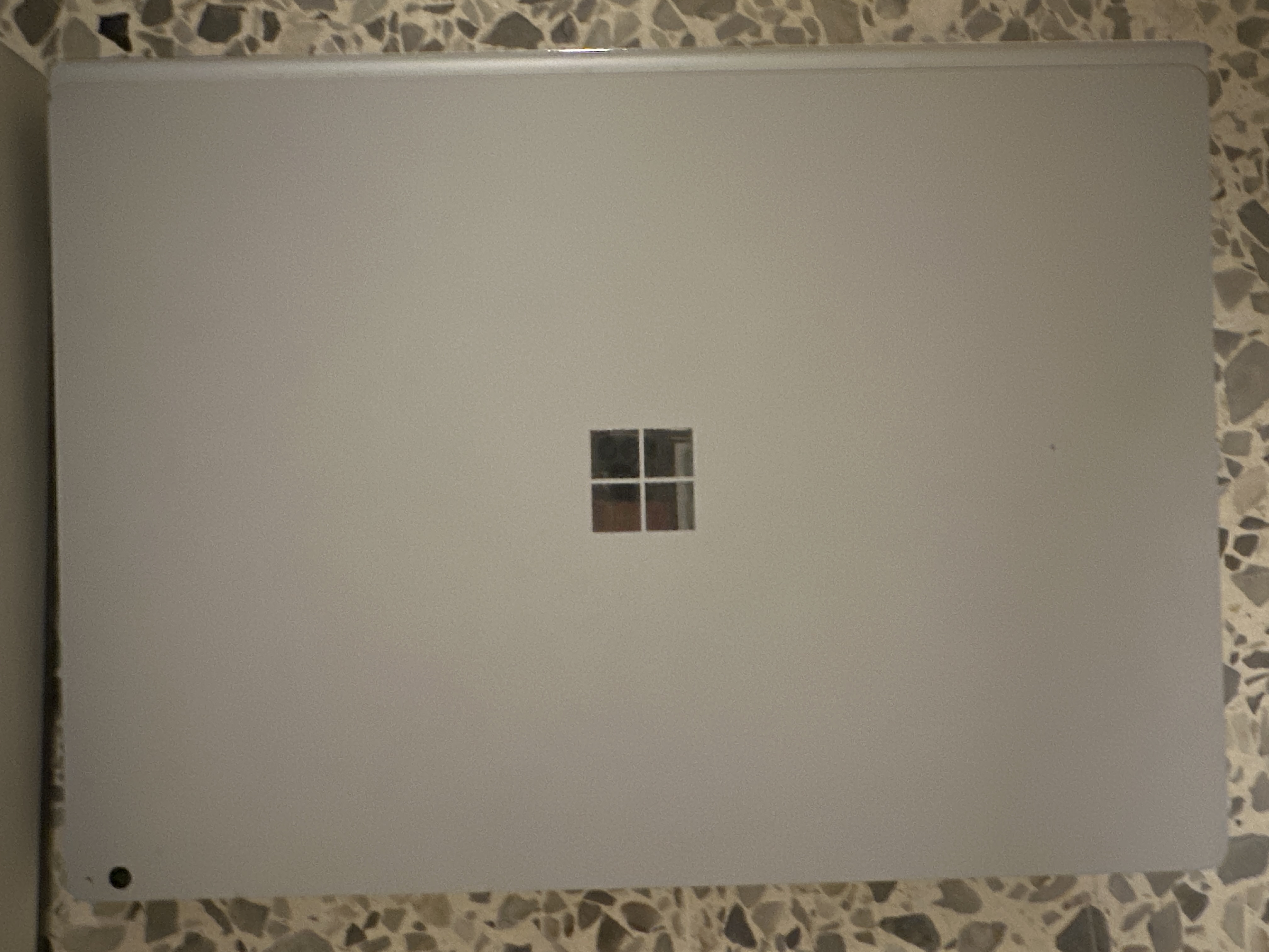 computadoras y laptops - Laptop Microsoft surface book 2 15” incluye Pen $39,000  3