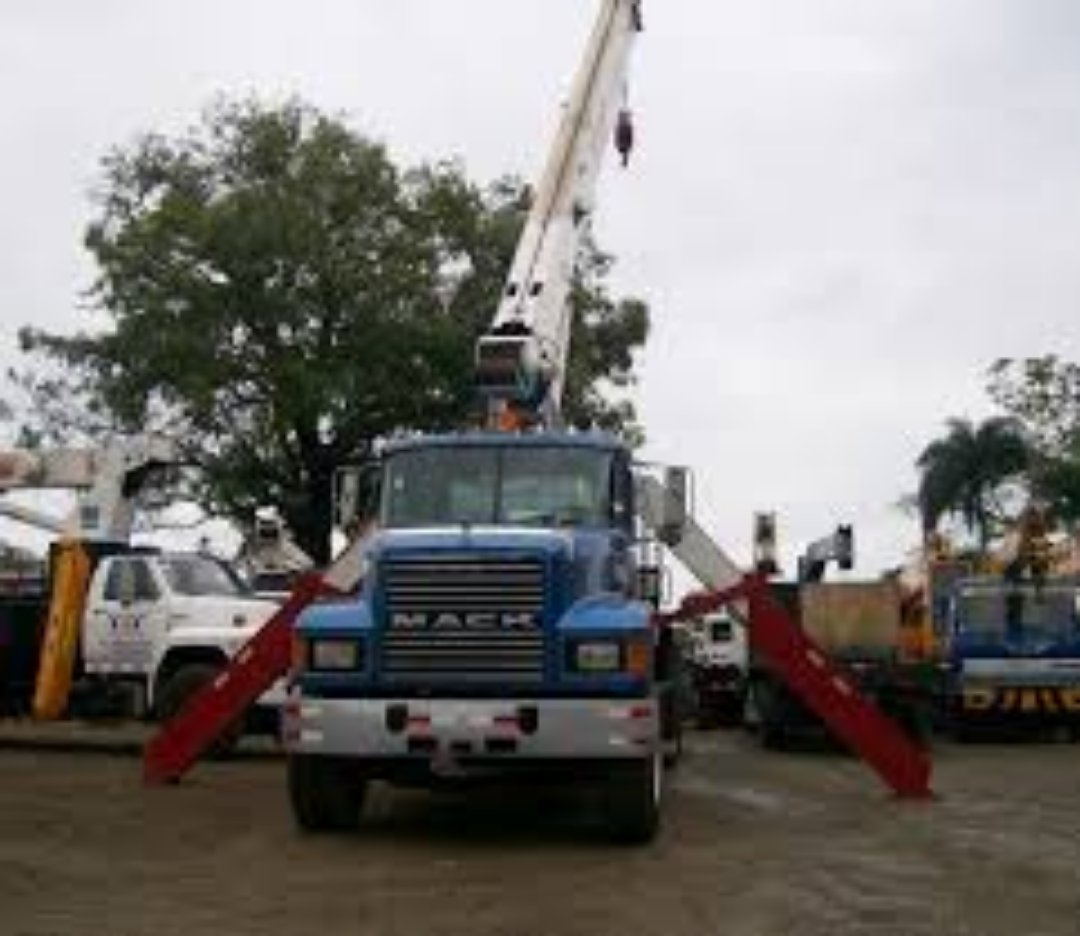 camiones y vehiculos pesados - gruas malecon 24h