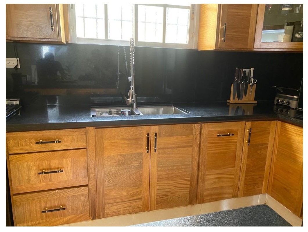 servicios profesionales - Somos Ebanistas: Puertas, Jambas, Mamparas, cocinas Closets y mas! 1