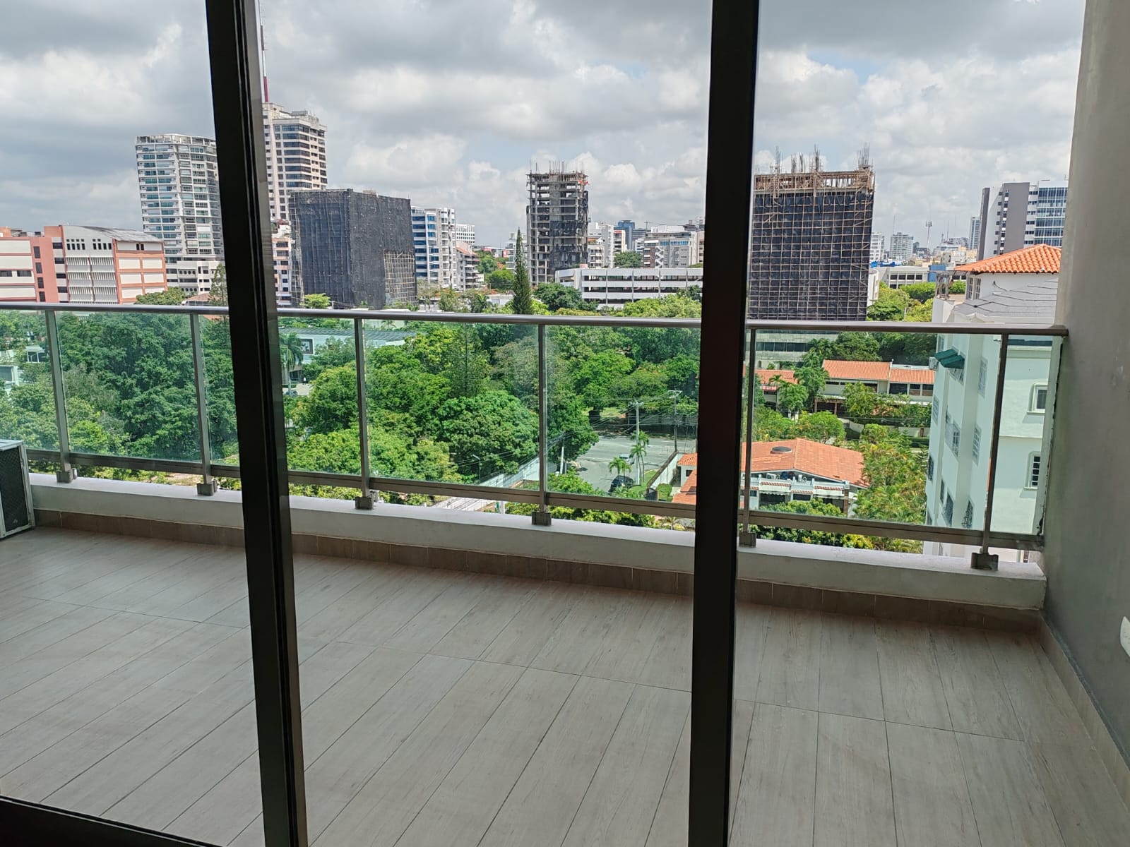 apartamentos - Alquilo Apartamento Amueblado en La Julio de 1 Hab 4