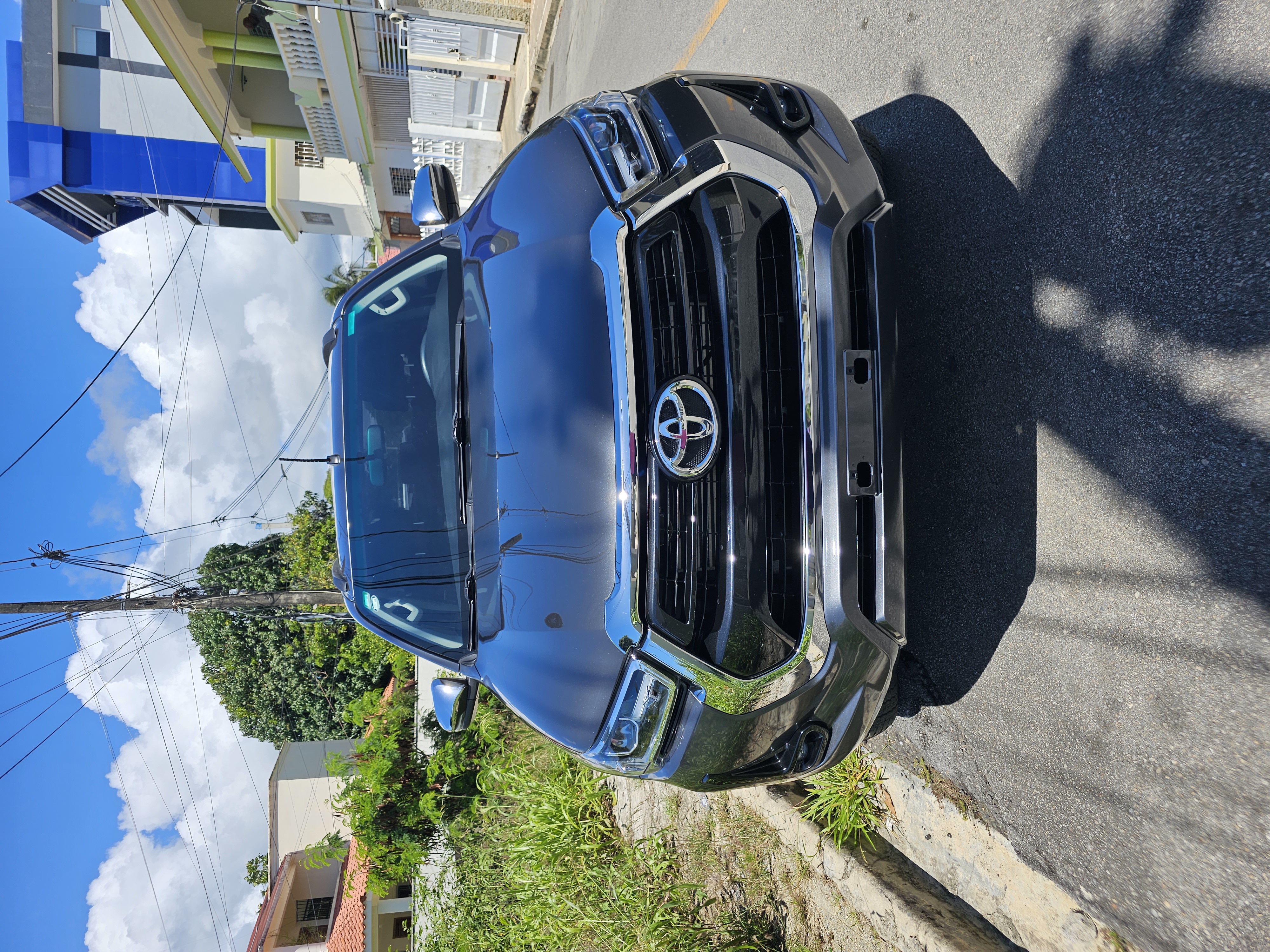 jeepetas y camionetas - Vendo Camioneta Toyota Hylux 2022 7