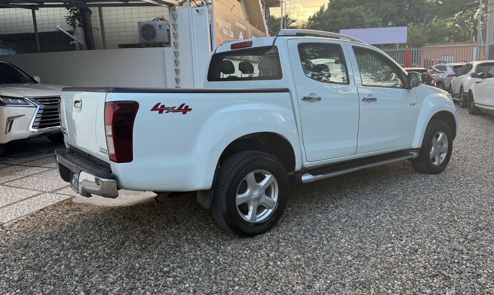 jeepetas y camionetas - Isuzu dmax 2013 2