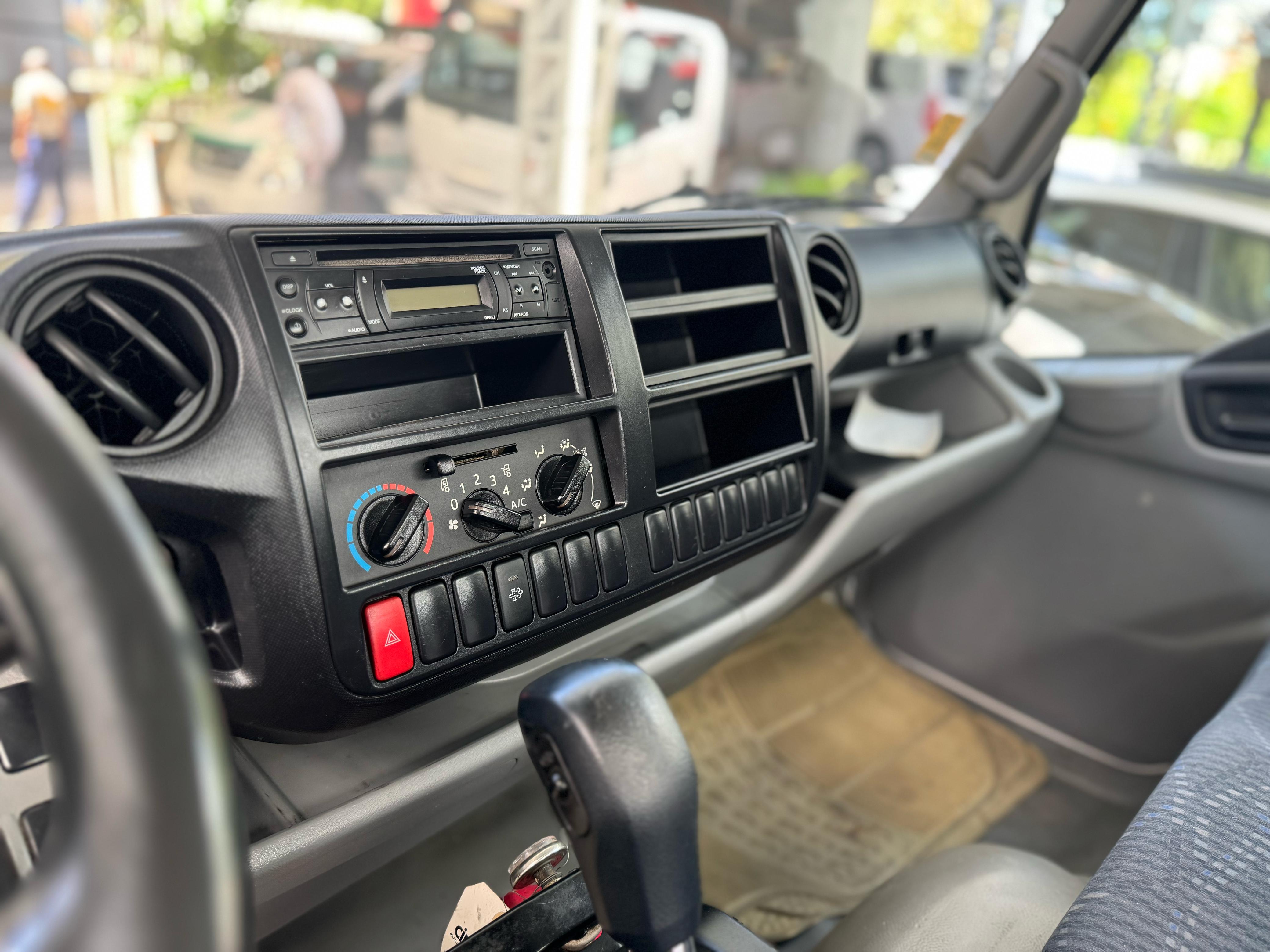 camiones y vehiculos pesados - HINO 155 6