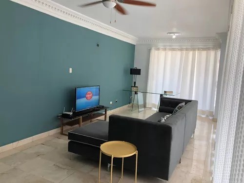 apartamentos - VENDO Amplio Apartamento con Hermosa vista en Evaristo Morales código: PD46