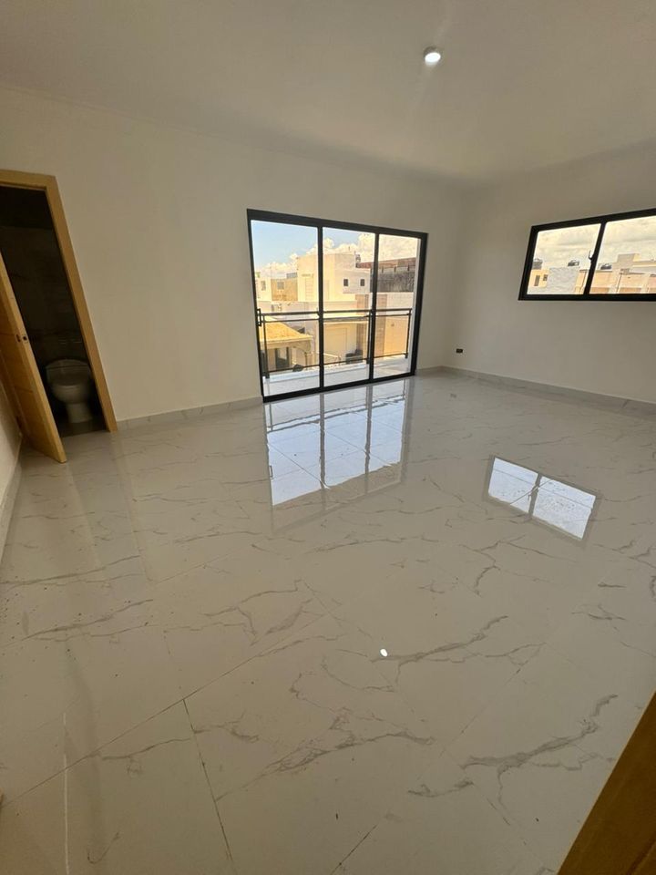 casas - Casa con piscina lista para entrenar 4