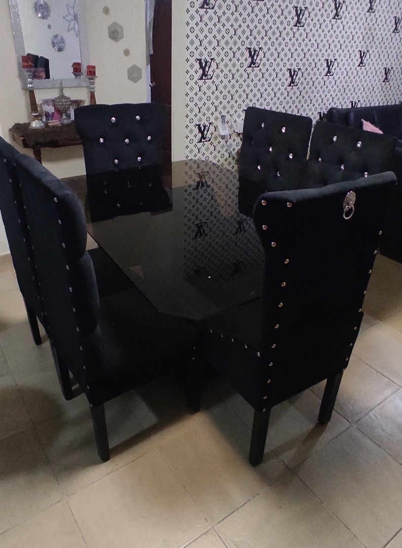 muebles y colchones - Juego de comedor moderno de 6 sillas con tope de cristal templado  1