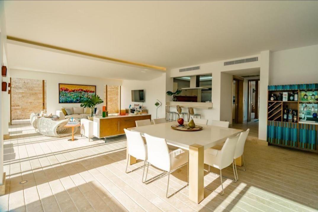 casas vacacionales y villas - Vendo Lujosa Villa en La Marina Punta Cana 6