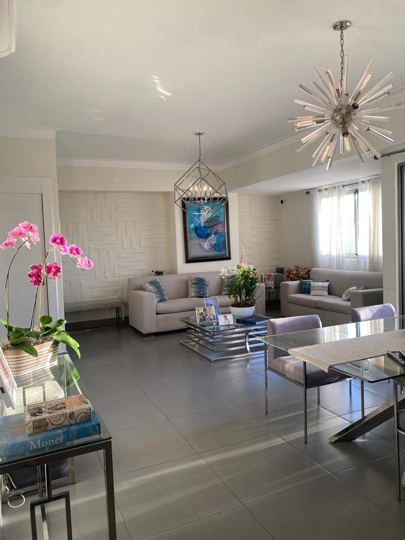 apartamentos - Venta de apartamento en NACO de 2 habitaciones y 3 parqueos