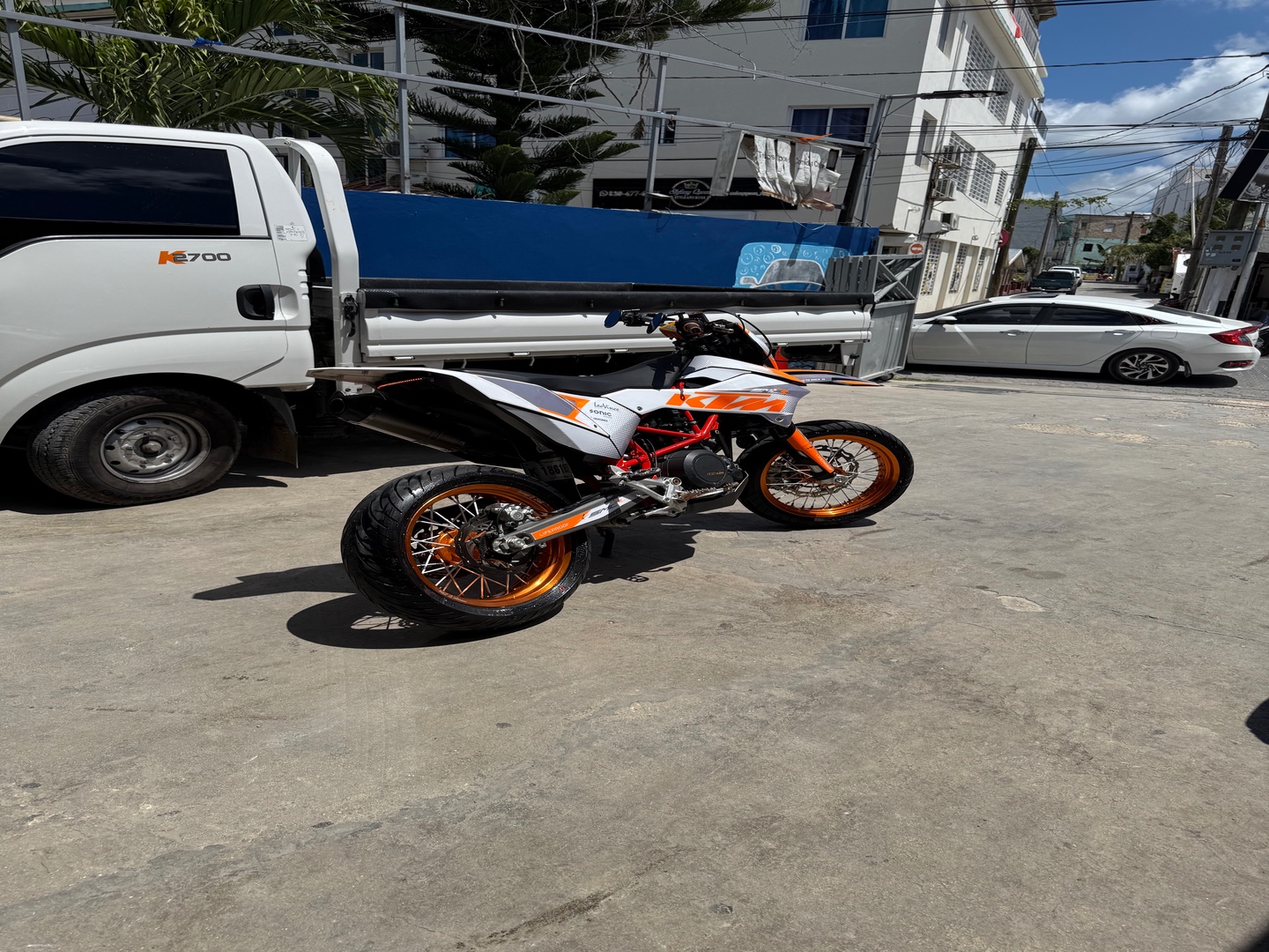 otros vehiculos - KTM 690 SMCR 2